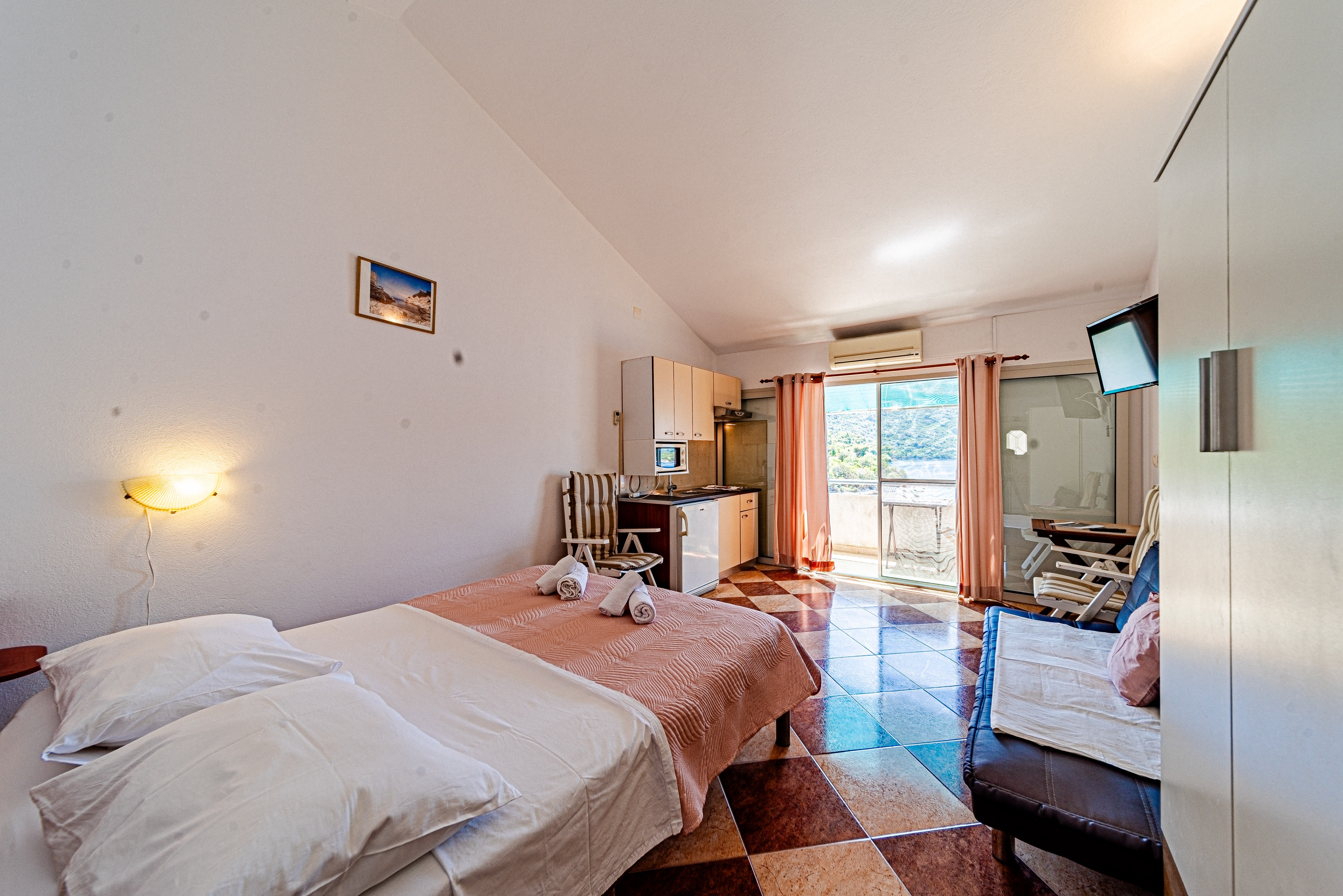 Top Lastovo Pasadur Top Lastovo Pasadur