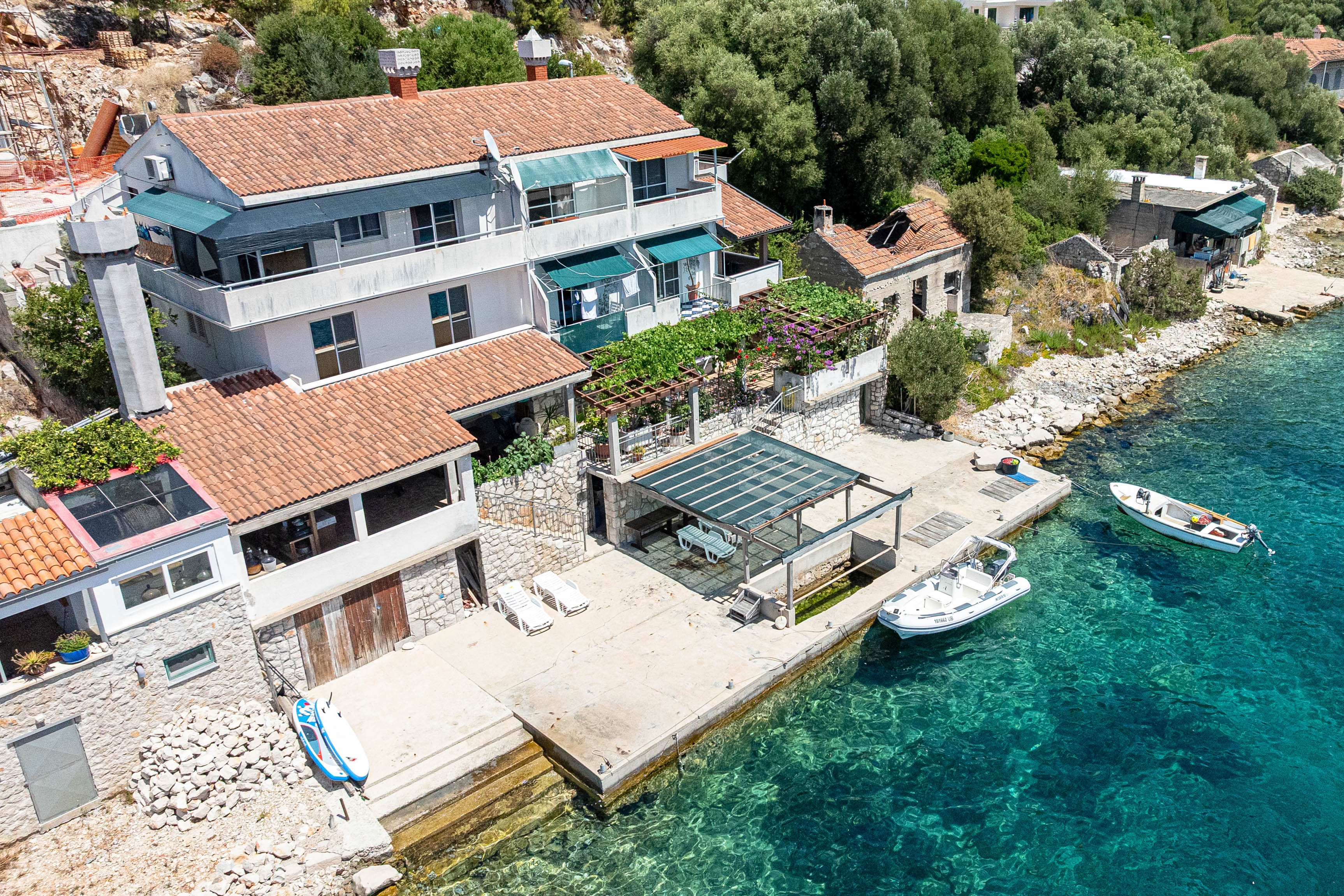 Studio flat near beach Pasadur, Lastovo (AS-8391-a) Studio flat near beach Pasadur, Lastovo (AS-8391-a)