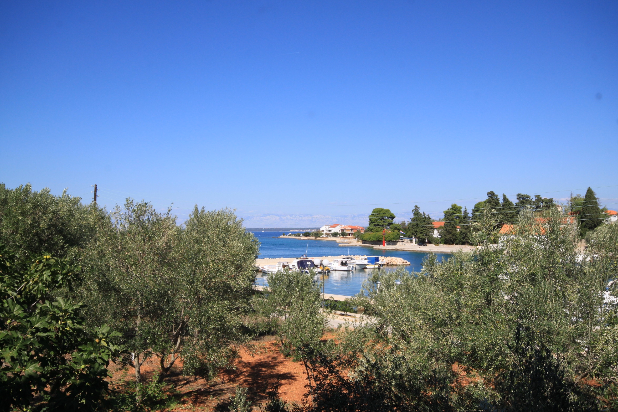 Two bedroom apartment near beach Lukoran, Ugljan  A-b
