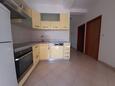 Ugljan, Кухня в размещении типа apartment.