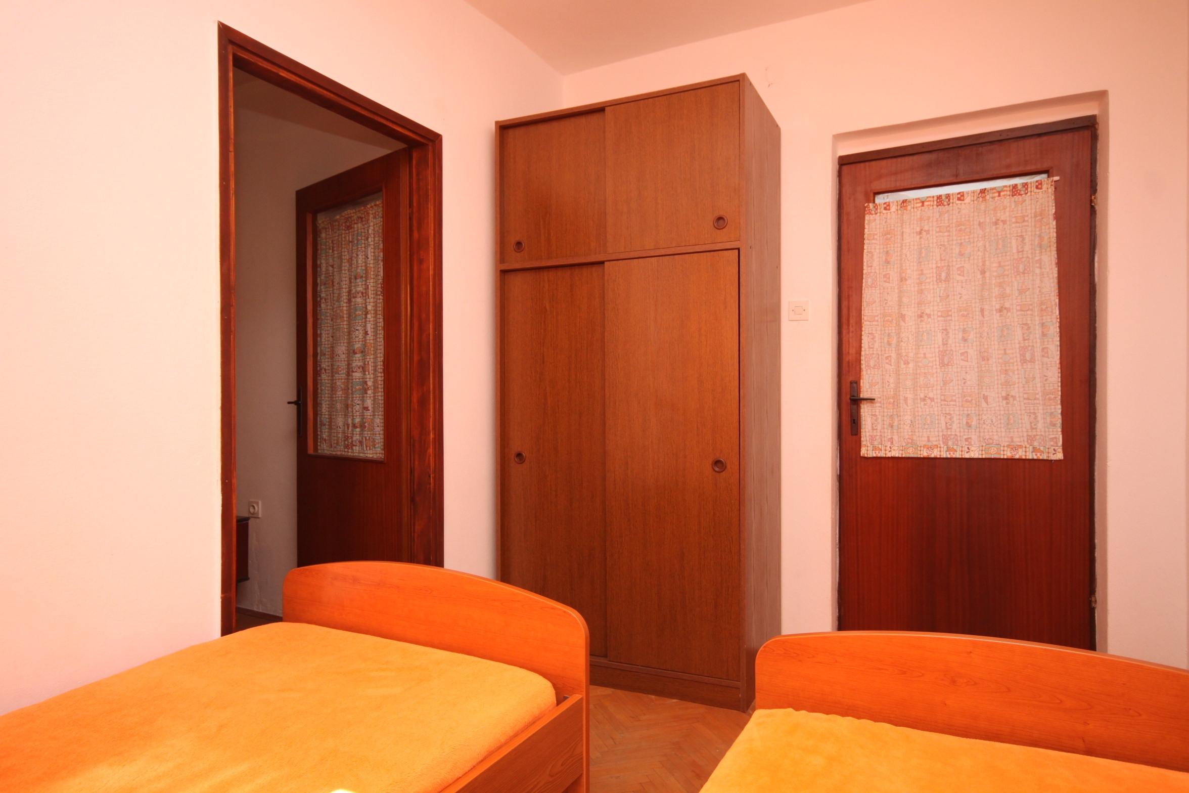 Three bedroom apartment near beach Ždrelac, Pašman  A-a