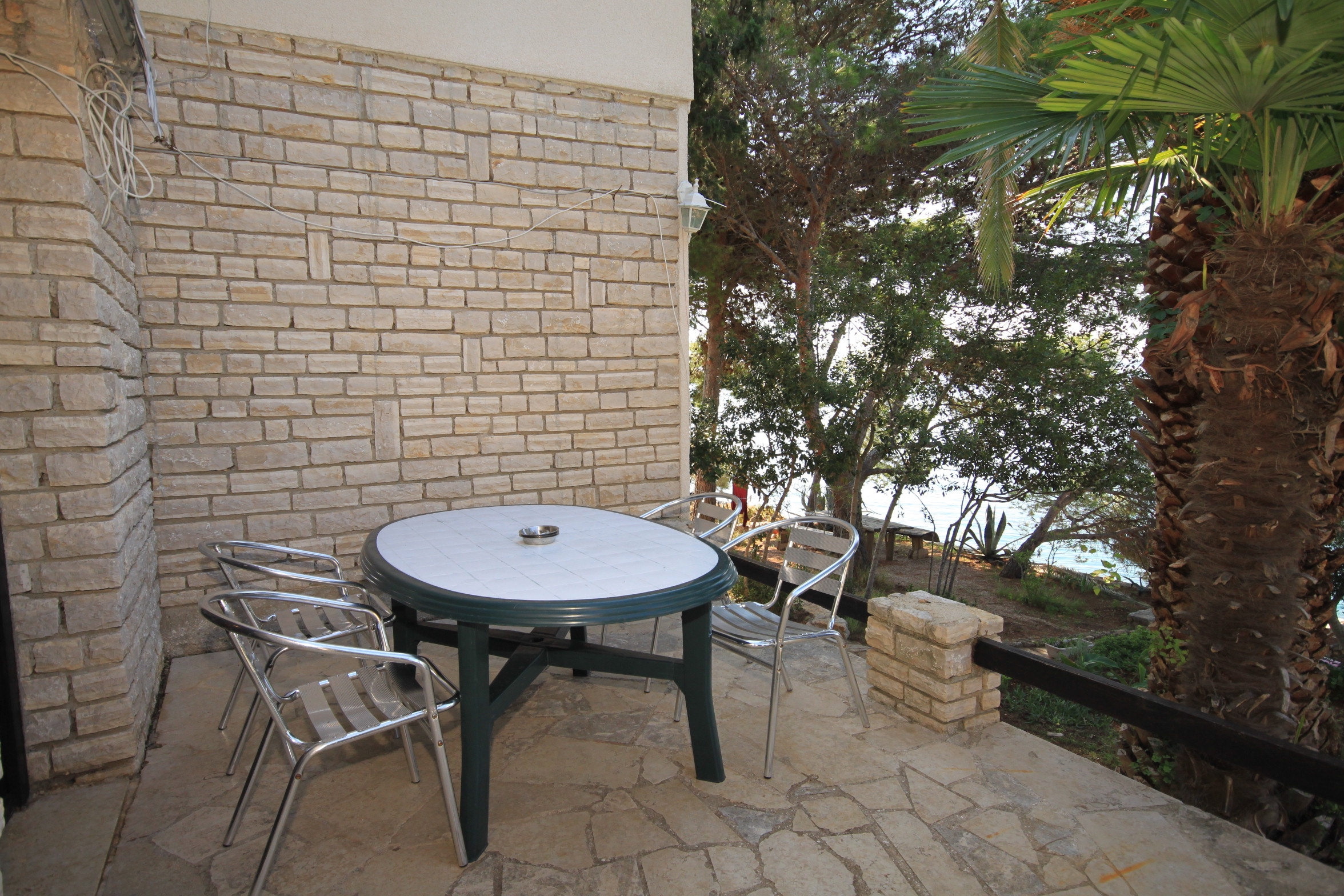 Three bedroom apartment near beach Ždrelac, Pašman  A-a