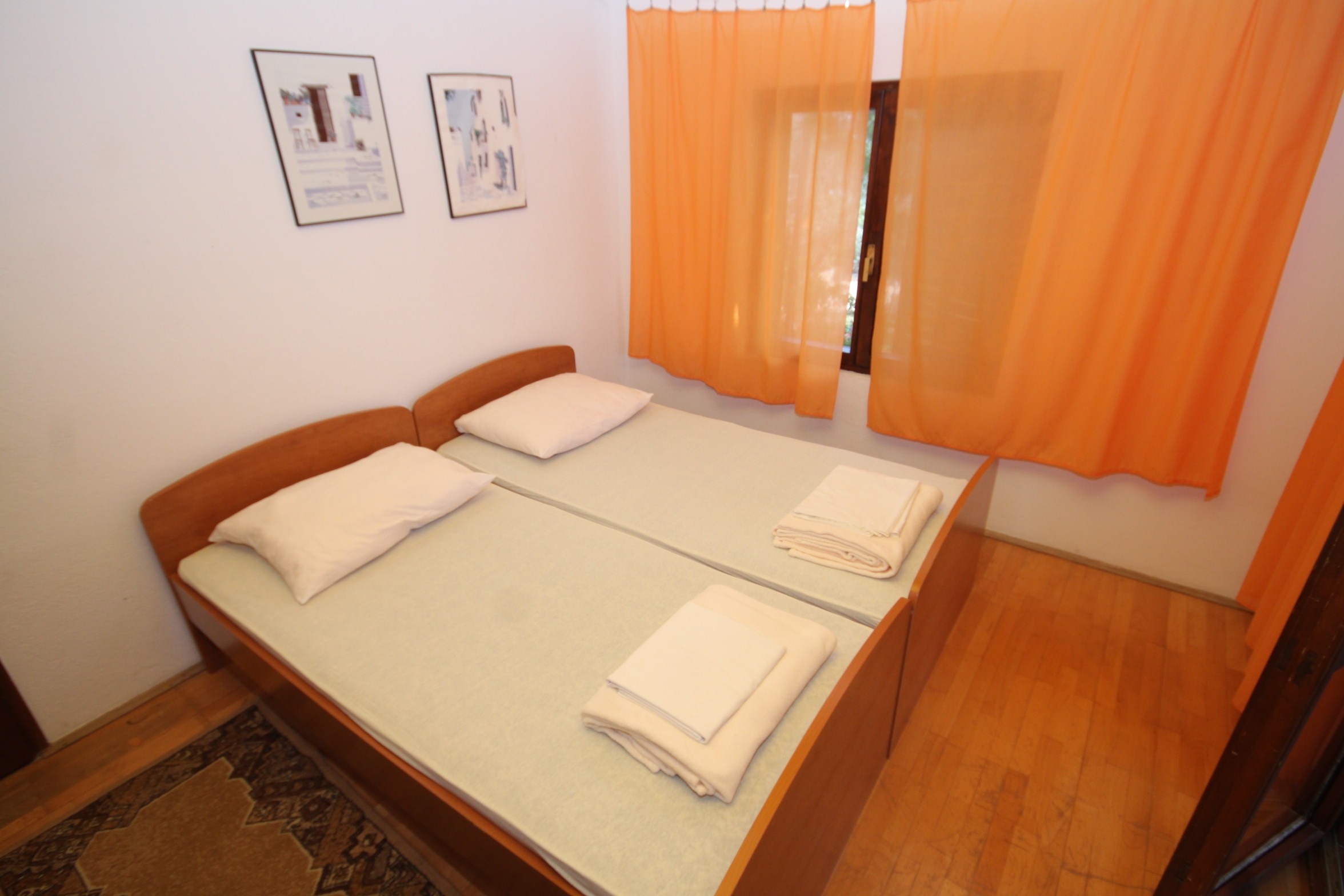Four bedroom apartment near beach Ždrelac, Pašman  A-b