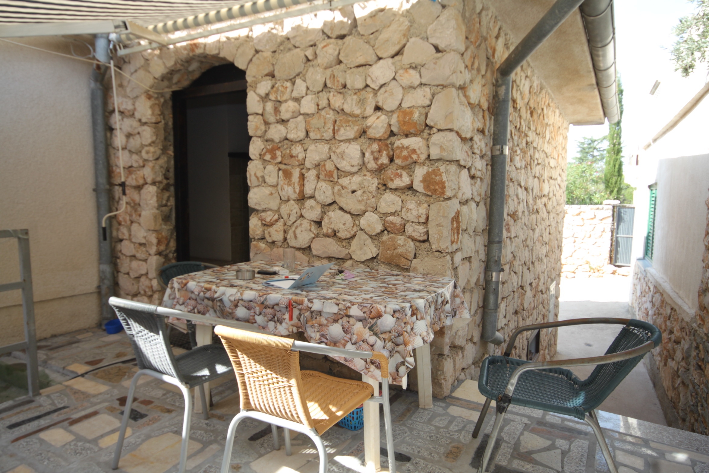 Four bedroom apartment near beach Ždrelac, Pašman  A-b