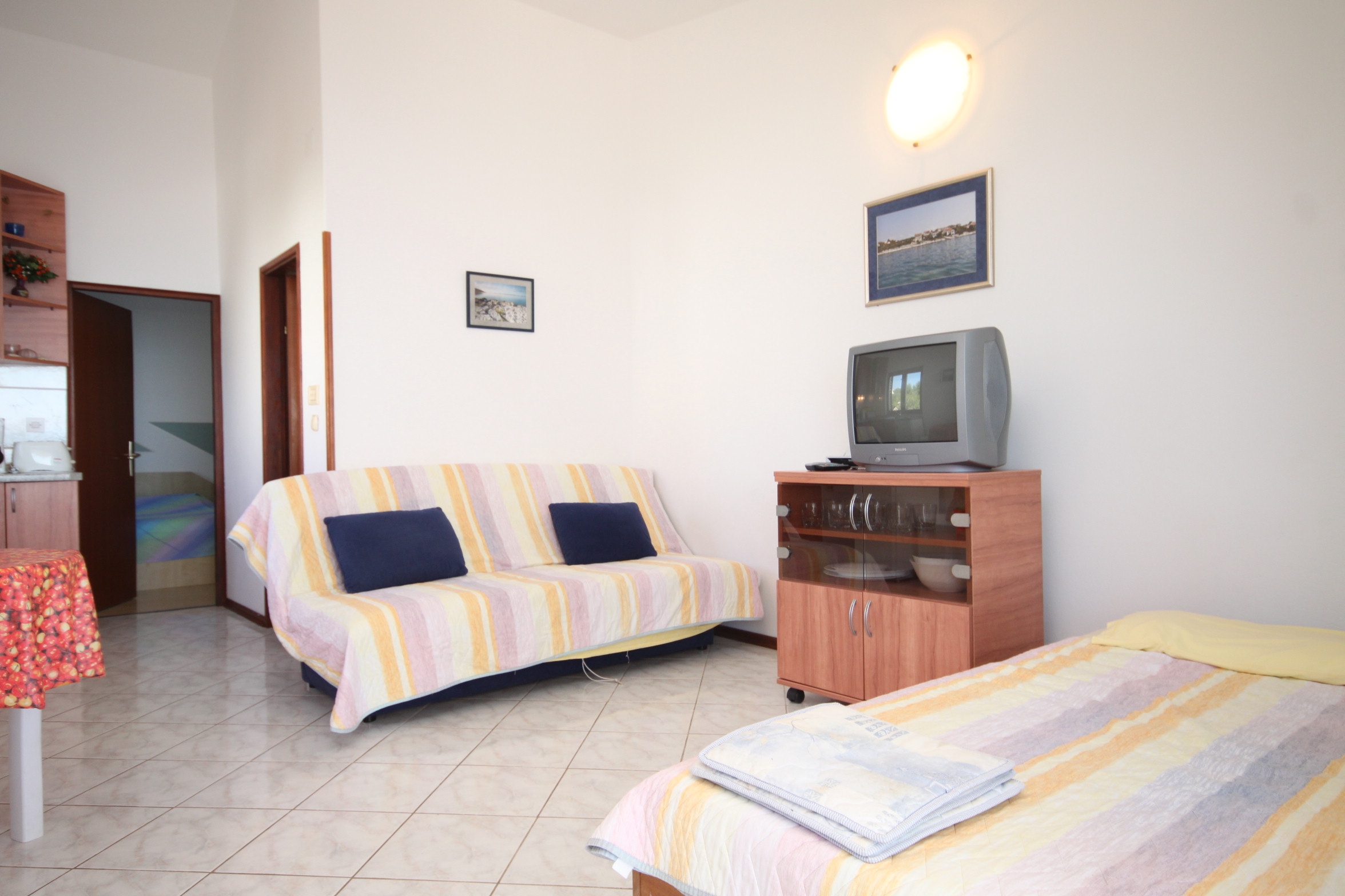 One bedroom apartment near beach Ždrelac, Pašman  A-a