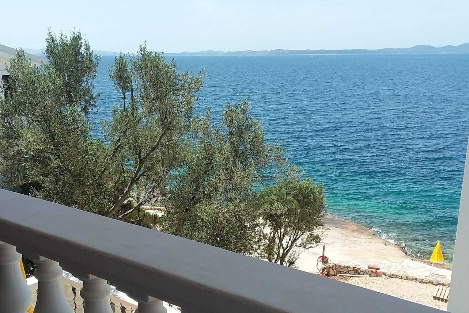 One bedroom apartment near beach Ždrelac, Pašman  A-a