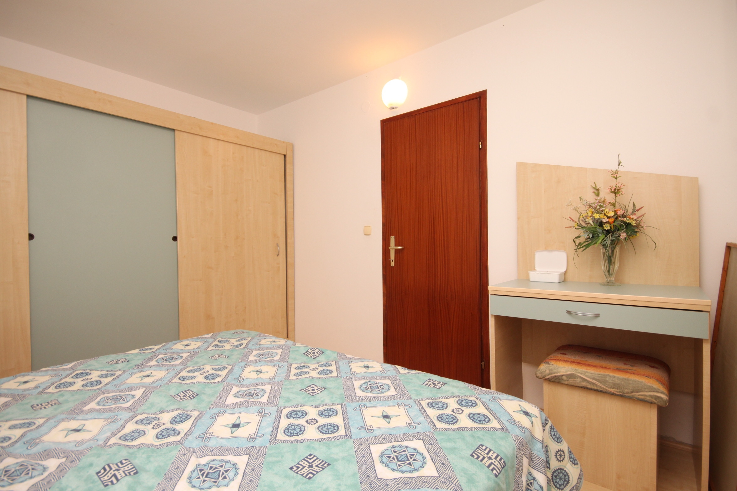 One bedroom apartment near beach Ždrelac, Pašman  A-b