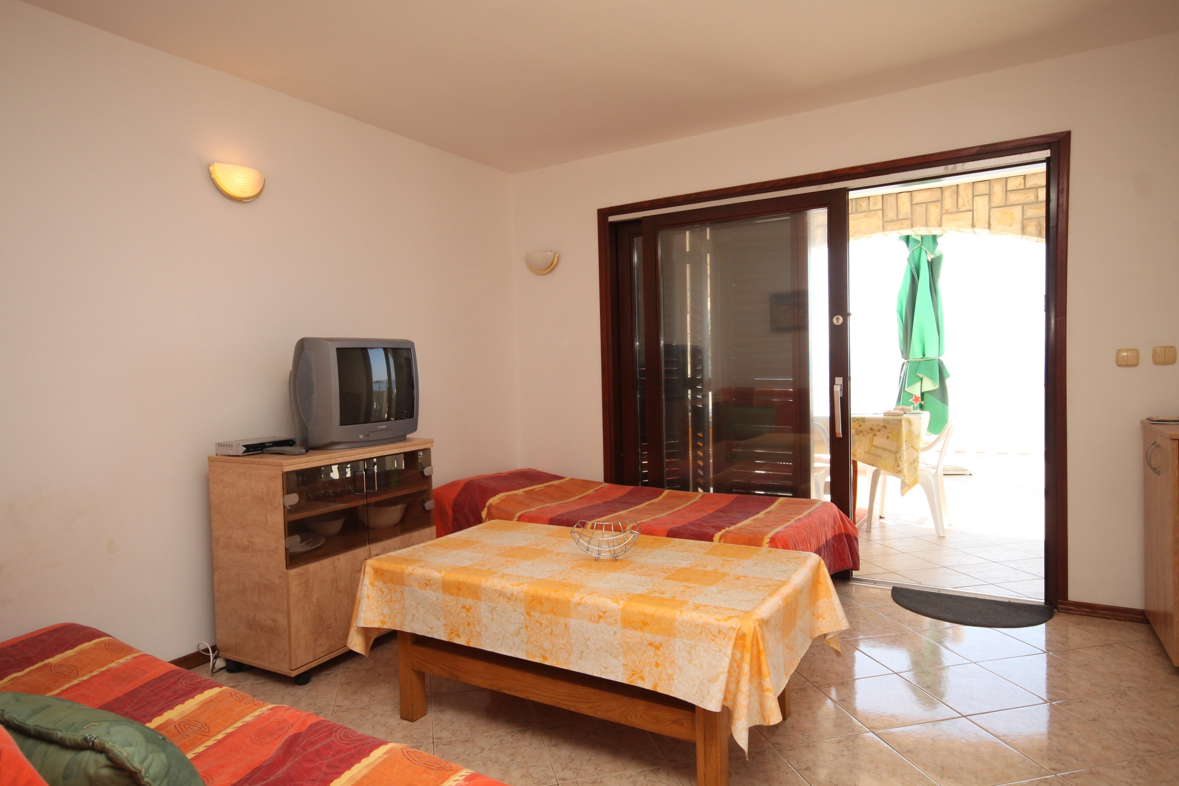 One bedroom apartment near beach Ždrelac, Pašman  A-b
