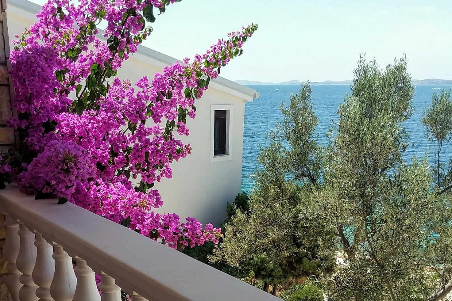 One bedroom apartment near beach Ždrelac, Pašman  A-c