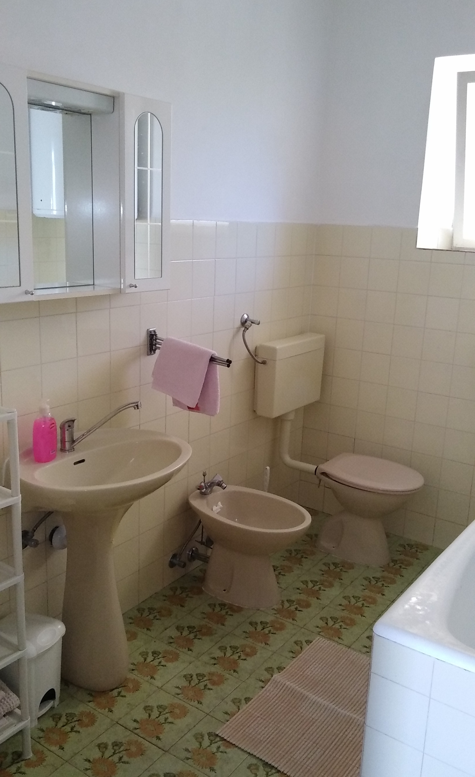 Three bedroom apartment with terrace and sea view Tkon, Pašman  A-a