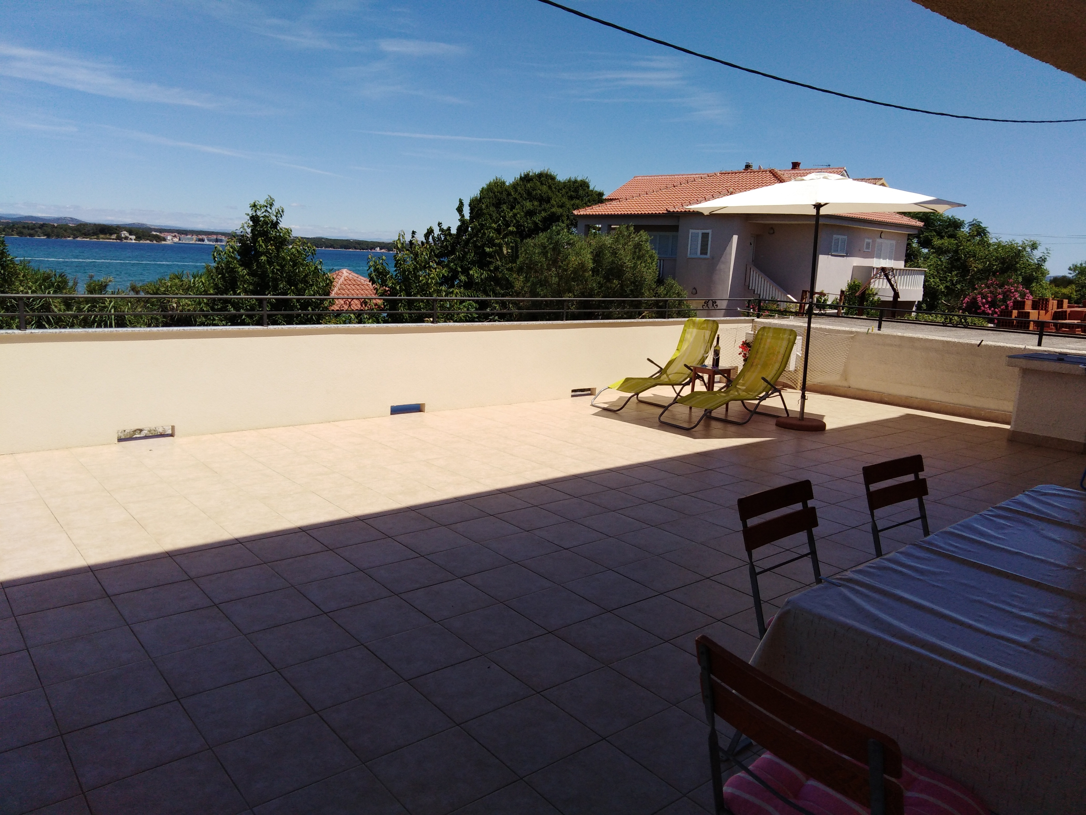 Three bedroom apartment with terrace and sea view Tkon, Pašman  A-a