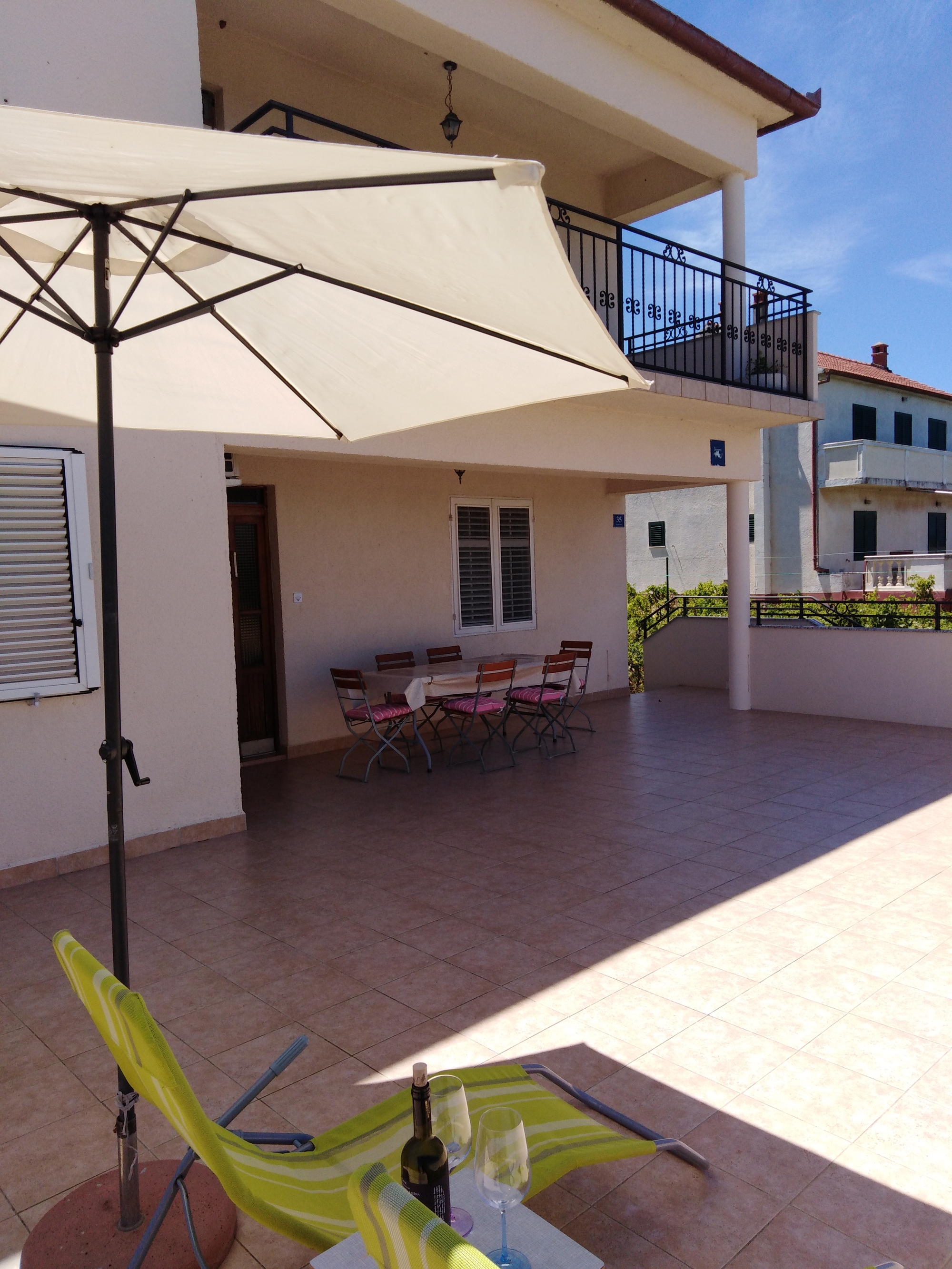 Three bedroom apartment with terrace and sea view Tkon, Pašman  A-a