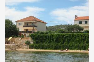 Apartments by the sea Tkon, Pasman - 8410