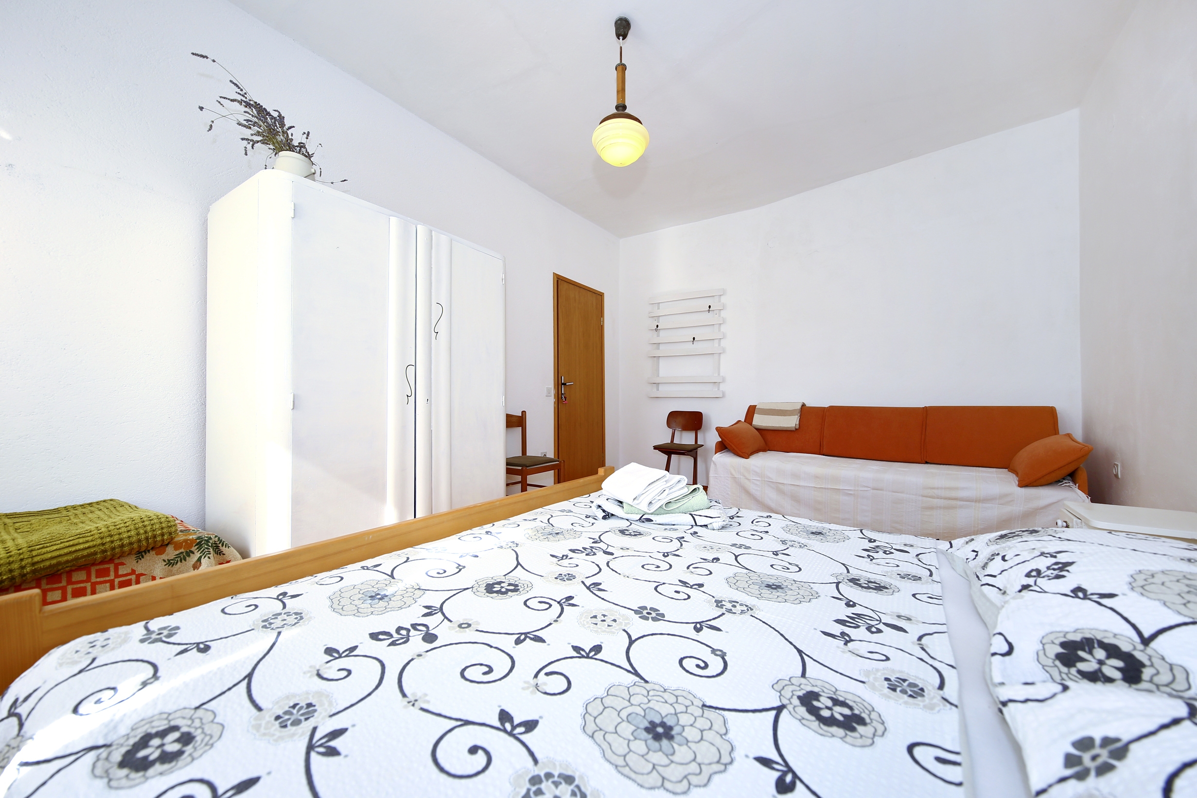 Two bedroom apartment with terrace and sea view Tkon, Pašman  A-a