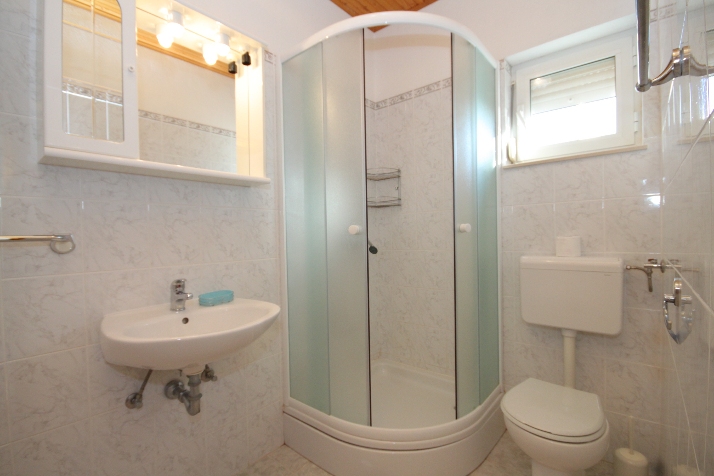 Two bedroom apartment with terrace and sea view Preko, Ugljan  A-a