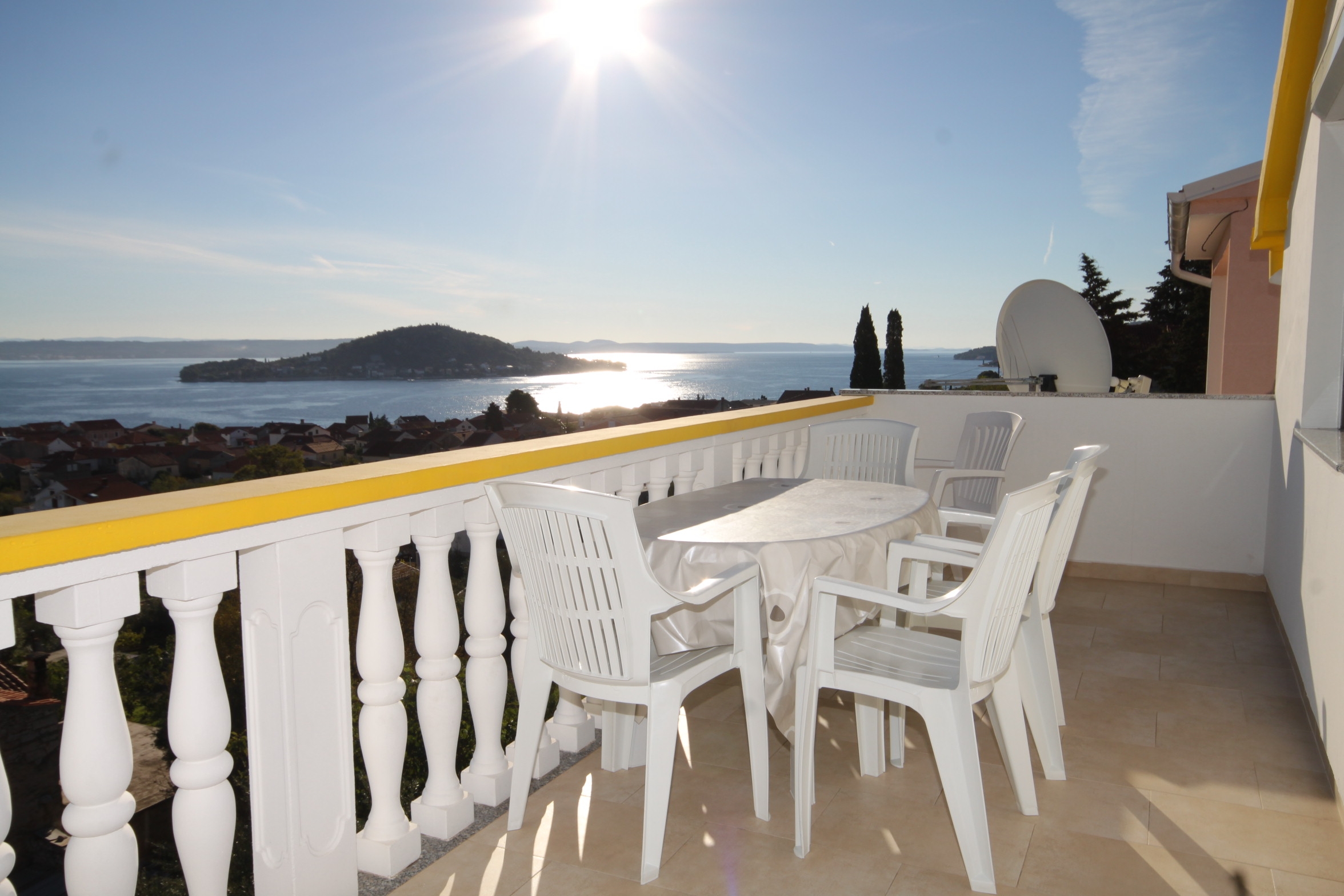 Two bedroom apartment with terrace and sea view Preko, Ugljan (A-8417-a)