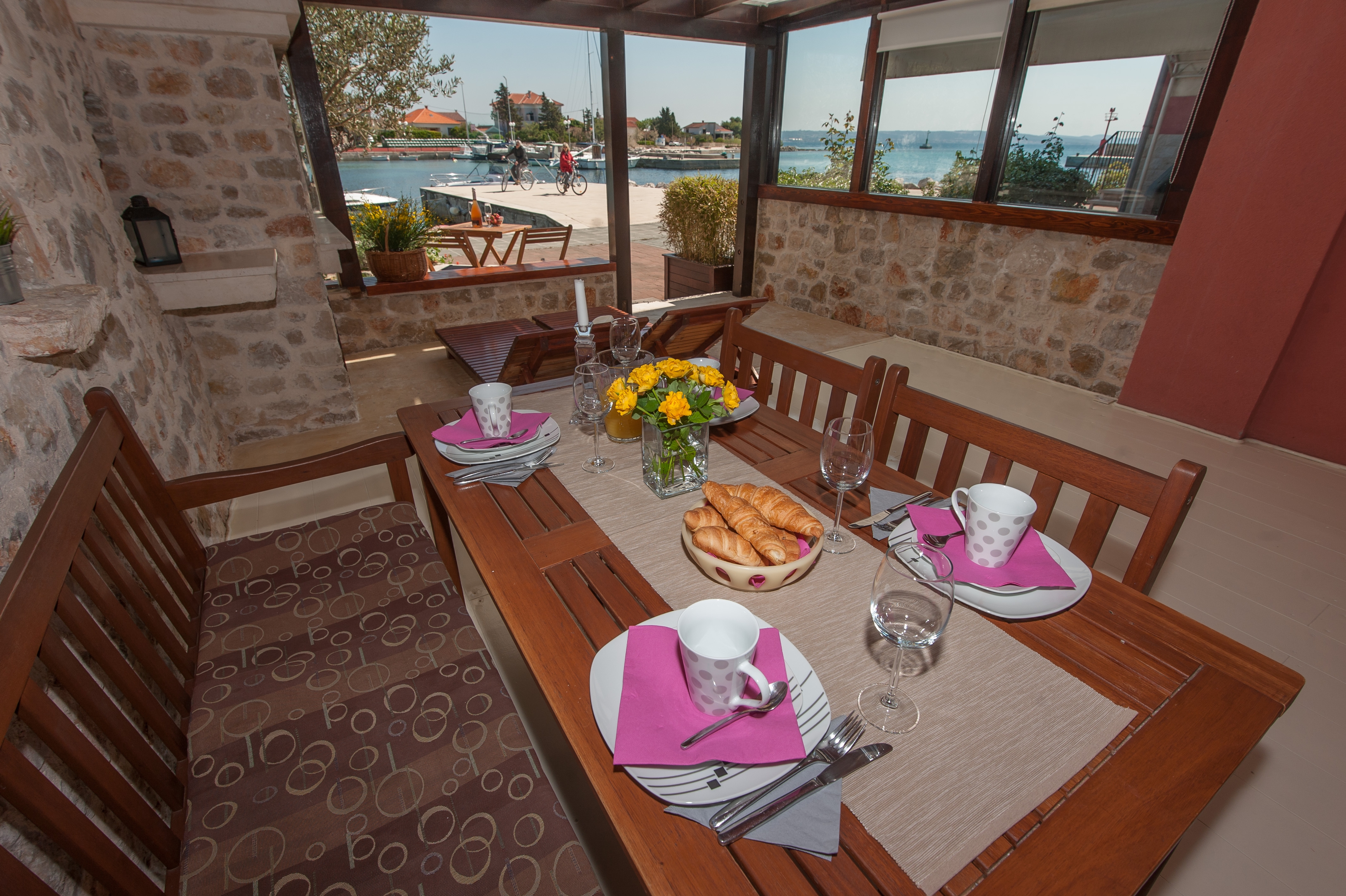 Two bedroom apartment near beach Poljana, Ugljan  A-a