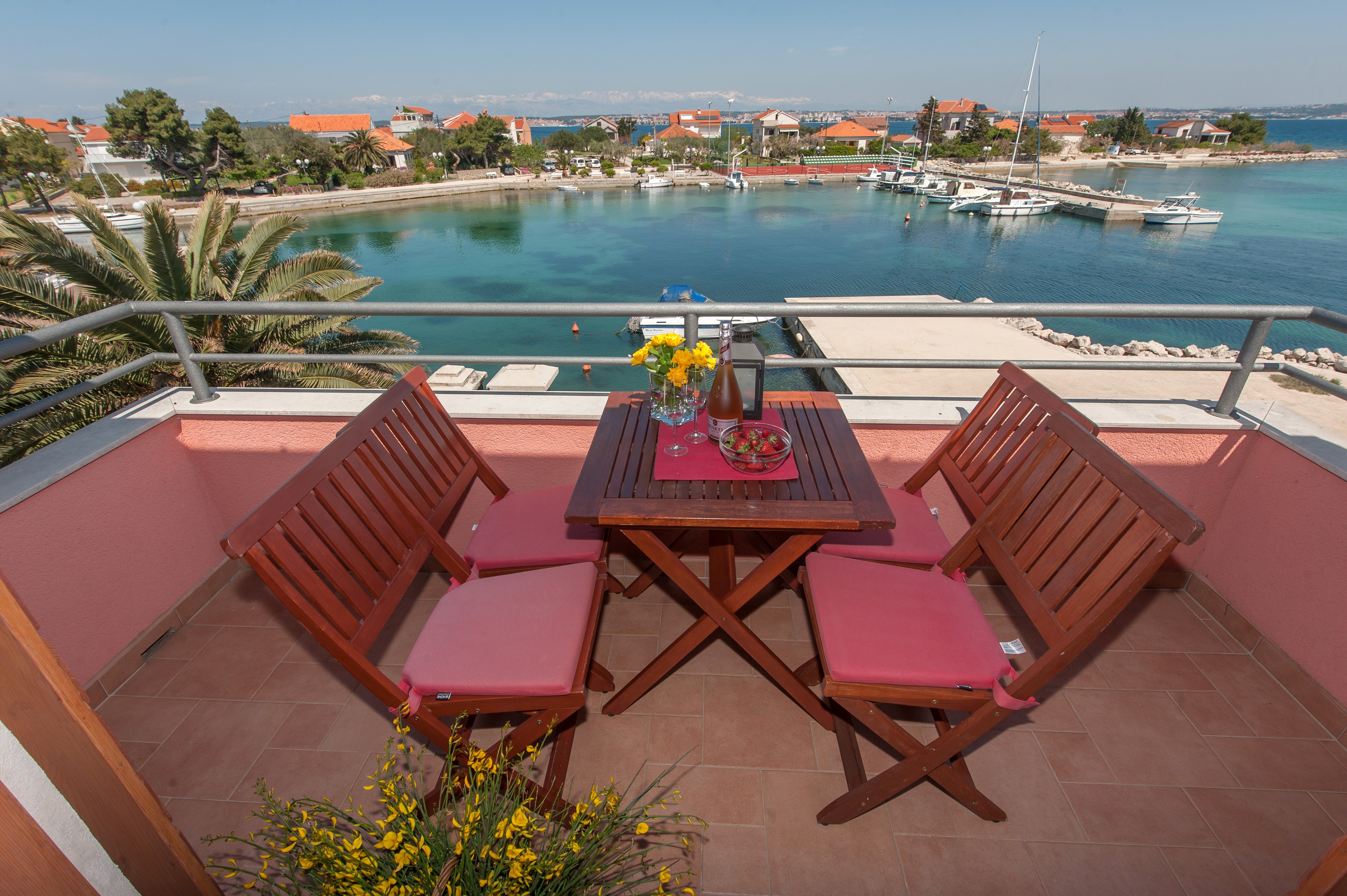 Two bedroom apartment near beach Poljana, Ugljan (A-8432-c) Two bedroom apartment near beach Poljana, Ugljan (A-8432-c)