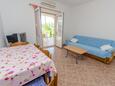 Obývací pokoj Okrug Gornji, Obývací pokoj v ubytování typu apartment, s klimatizací a WiFi.