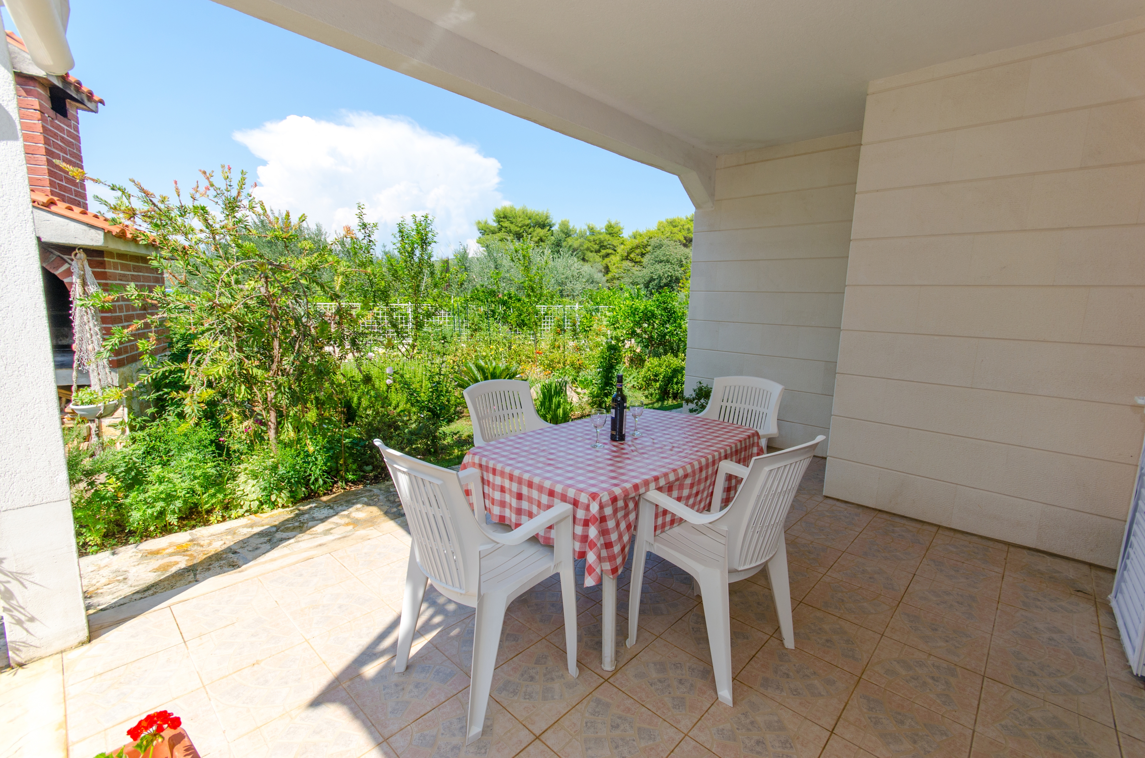 One bedroom apartment with terrace Okrug Gornji, Čiovo (A-8440-a)