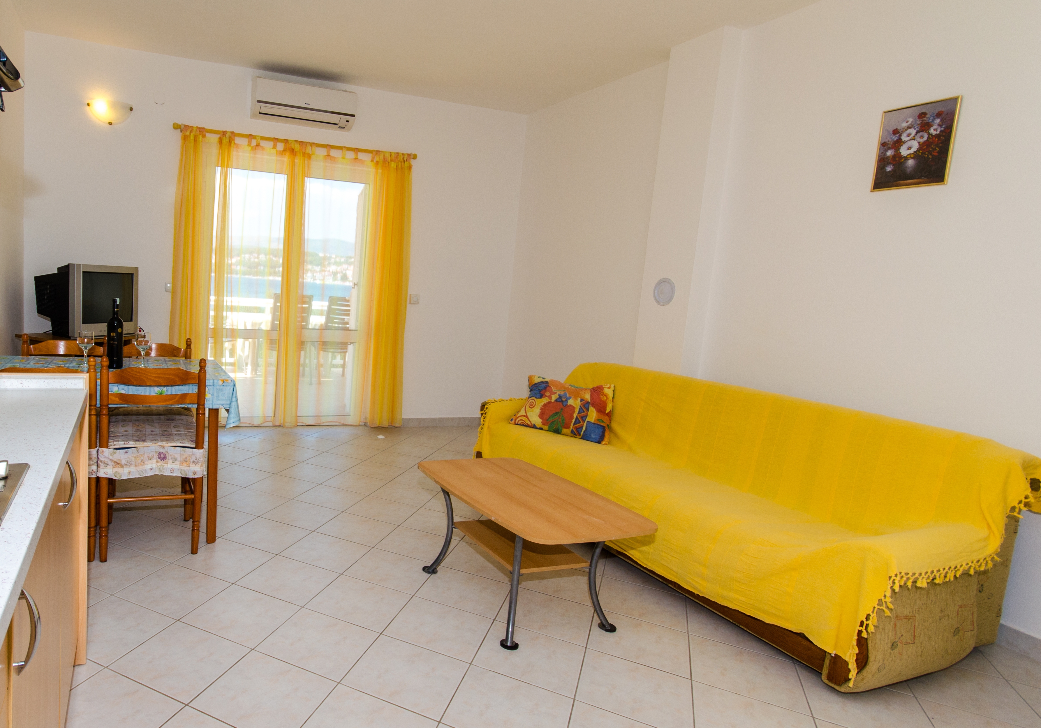 One bedroom apartment with terrace and sea view Okrug Gornji, Čiovo (A-8440-c)