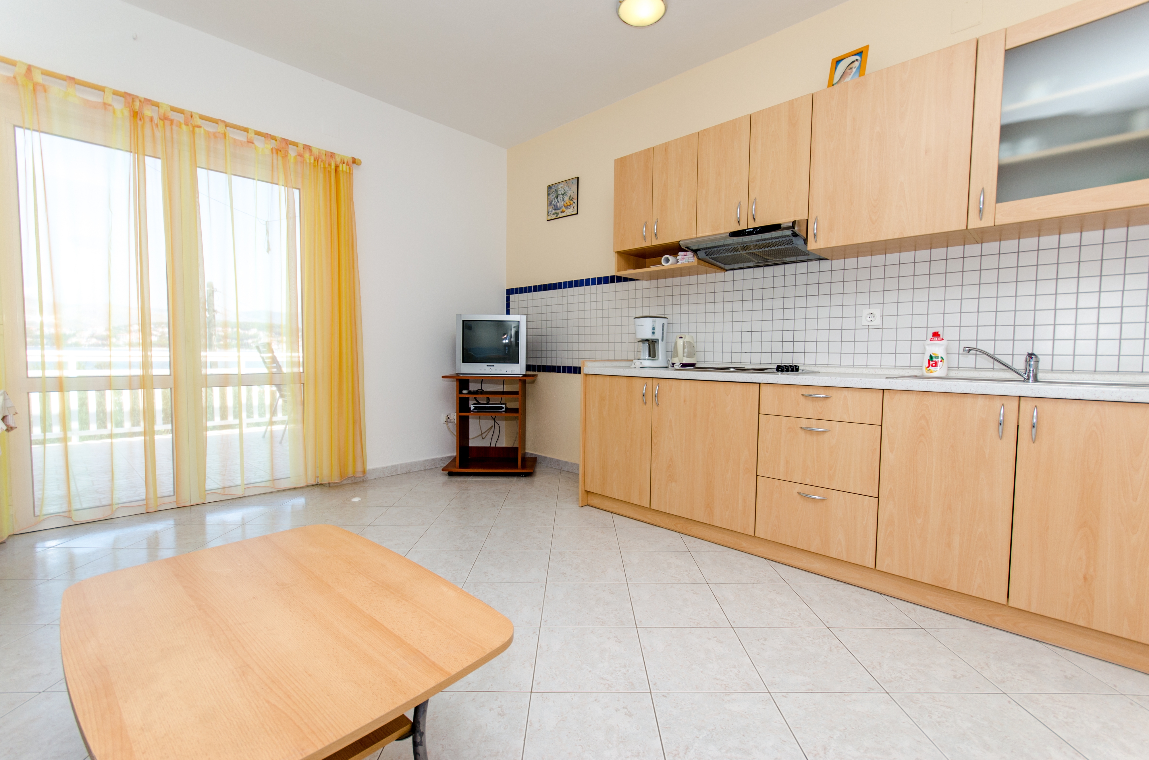 Two bedroom apartment with terrace and sea view Okrug Gornji, Čiovo (A-8440-d)
