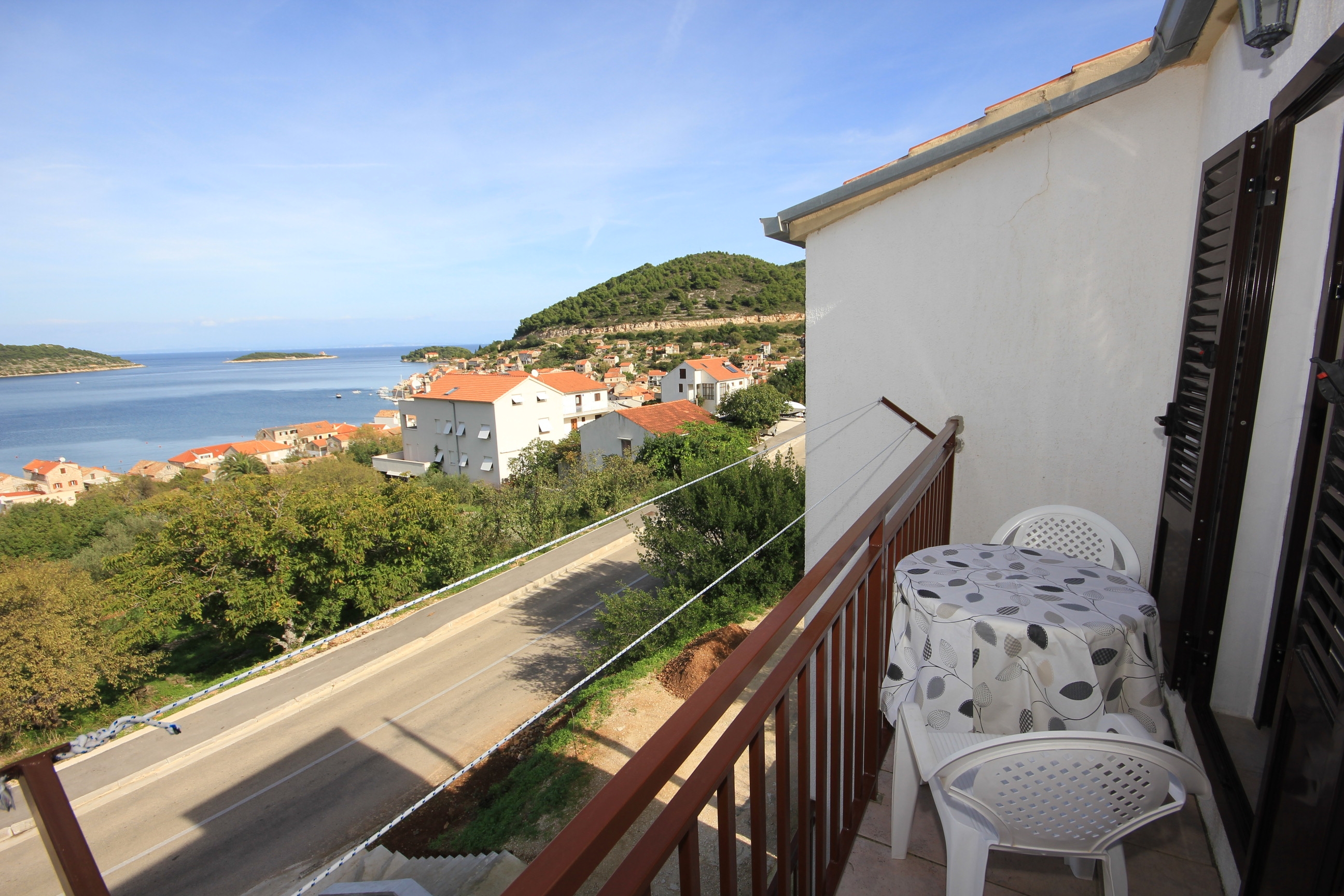 Two bedroom apartment with balcony and sea view Vis (A-8448-a) Two bedroom apartment with balcony and sea view Vis (A-8448-a)