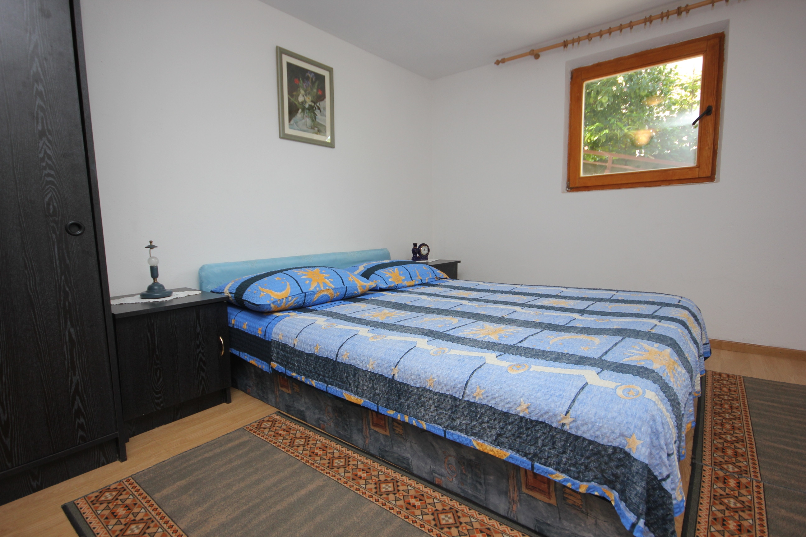 Two bedroom apartment with terrace and sea view Vis (A-8448-c)