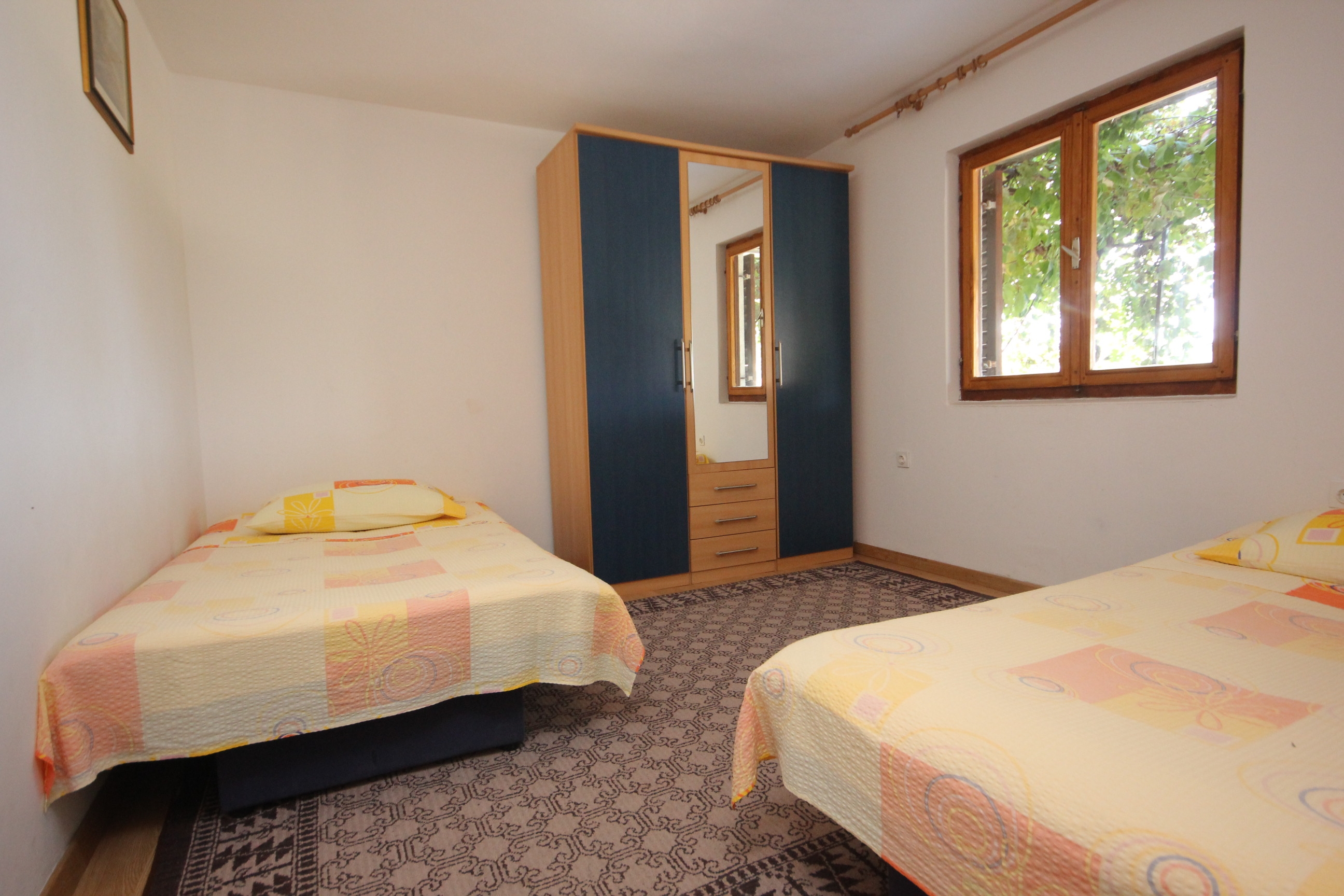 Two bedroom apartment with terrace and sea view Vis (A-8448-c)