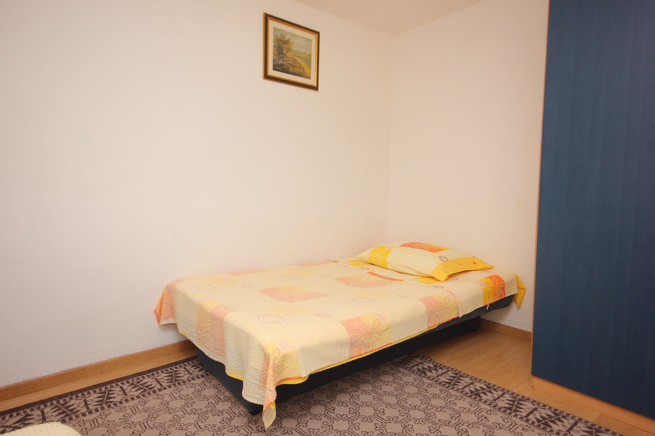 Two bedroom apartment with terrace and sea view Vis (A-8448-c)