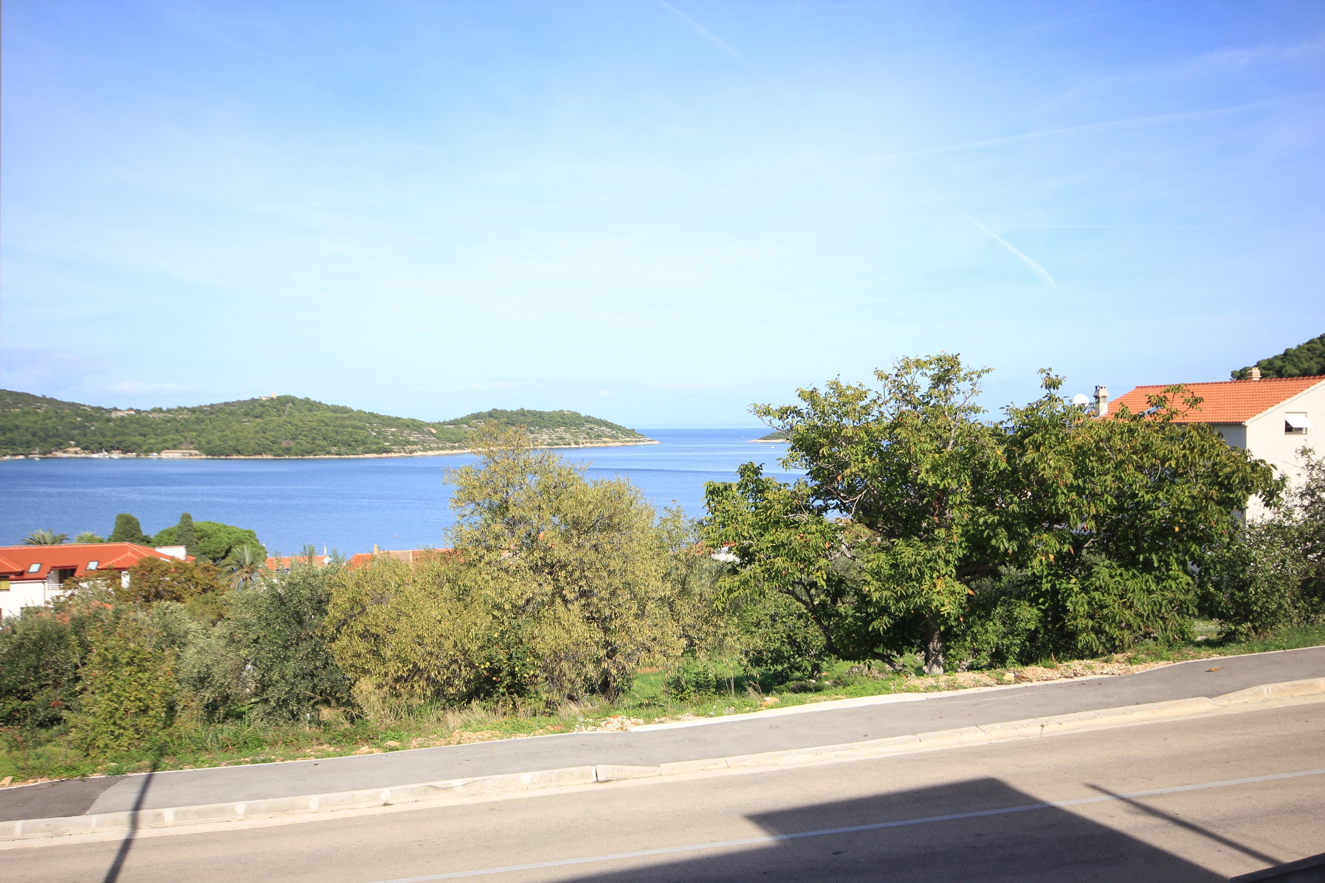 Two bedroom apartment with terrace and sea view Vis (A-8448-c)