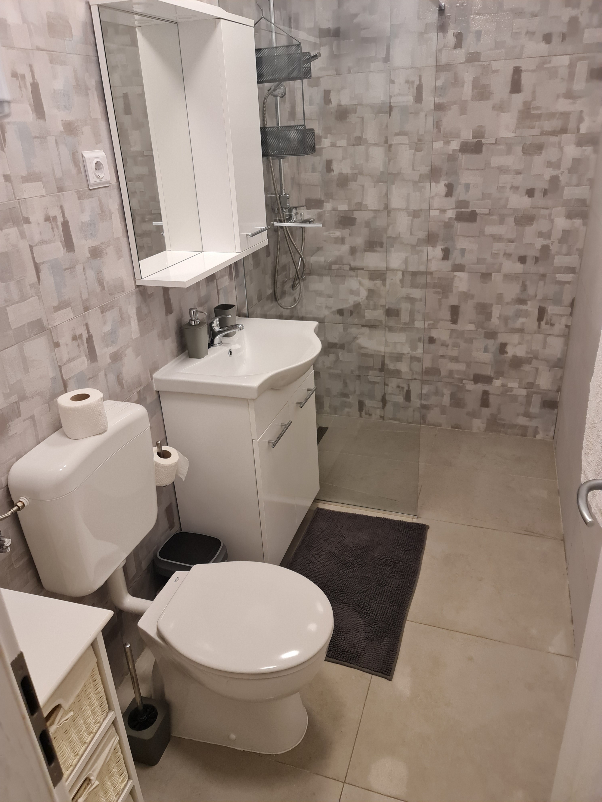 Two bedroom apartment with terrace and sea view Neviđane, Pašman  A-a