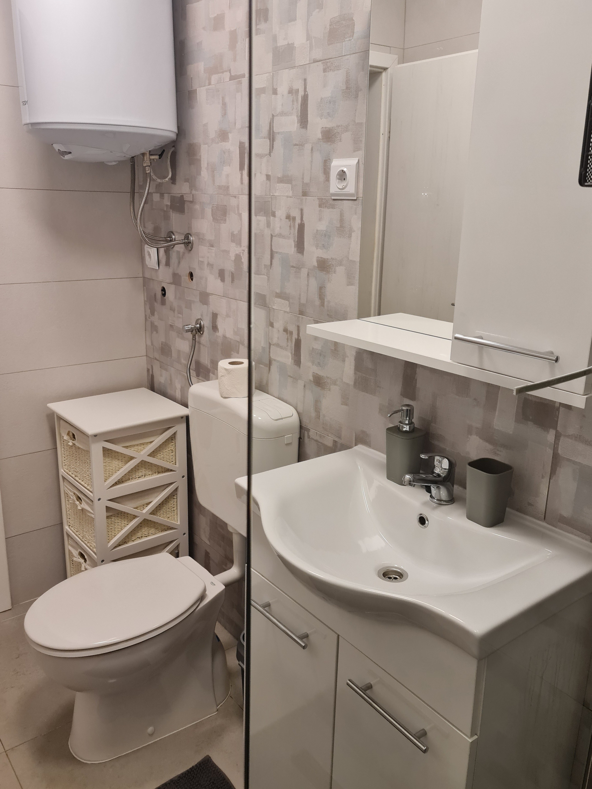Two bedroom apartment with terrace and sea view Neviđane, Pašman  A-a