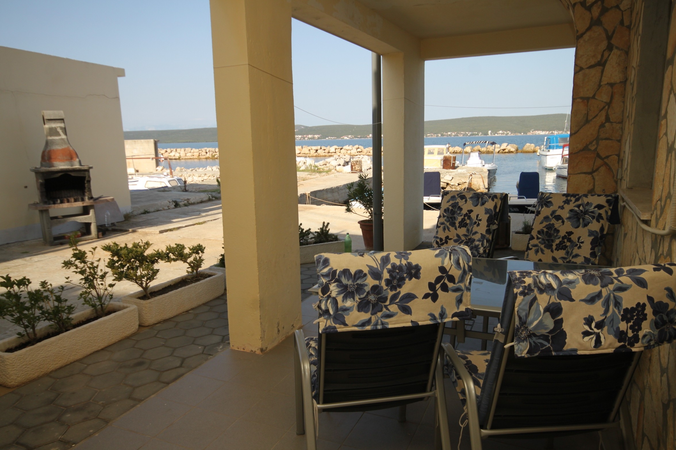 Two bedroom apartment with terrace and sea view Neviđane, Pašman (A-8453-a) Two bedroom apartment with terrace and sea view Neviđane, Pašman (A-8453-a)