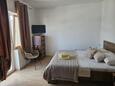 Spavaća soba Neviđane, Spavaća soba u smještaju tipa apartment, dostupna klima i kućni ljubimci dozvoljeni.