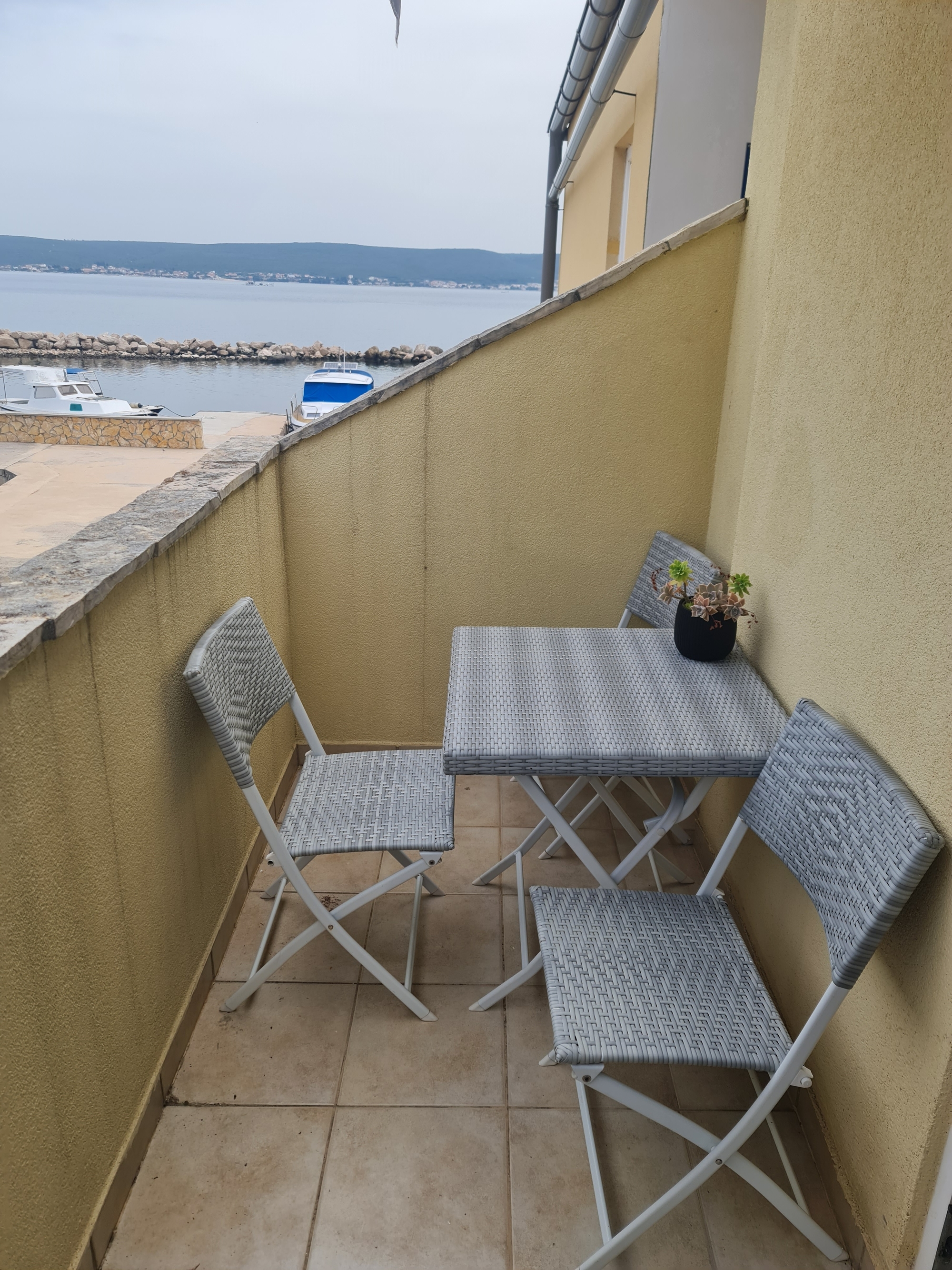 Two bedroom apartment with terrace and sea view Neviđane, Pašman  A-d