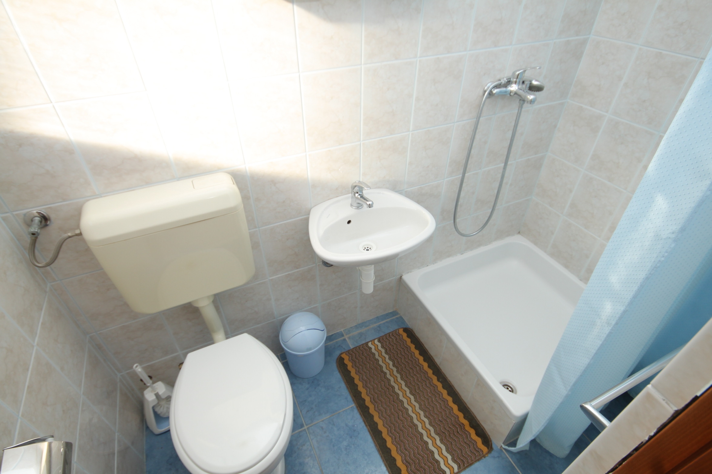 Two bedroom apartment near beach Tkon, Pašman  A-b