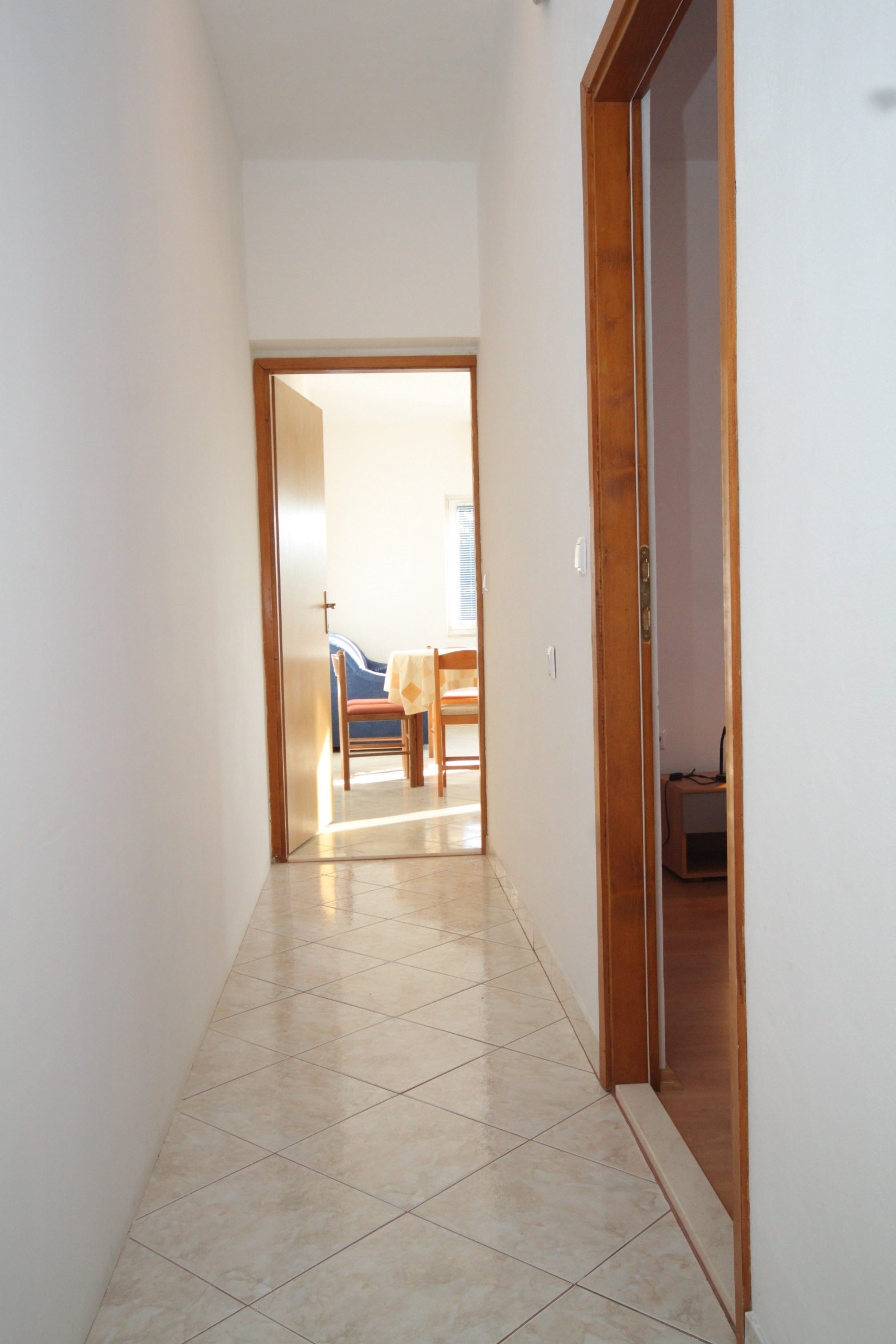 Two bedroom apartment near beach Tkon, Pašman  A-b