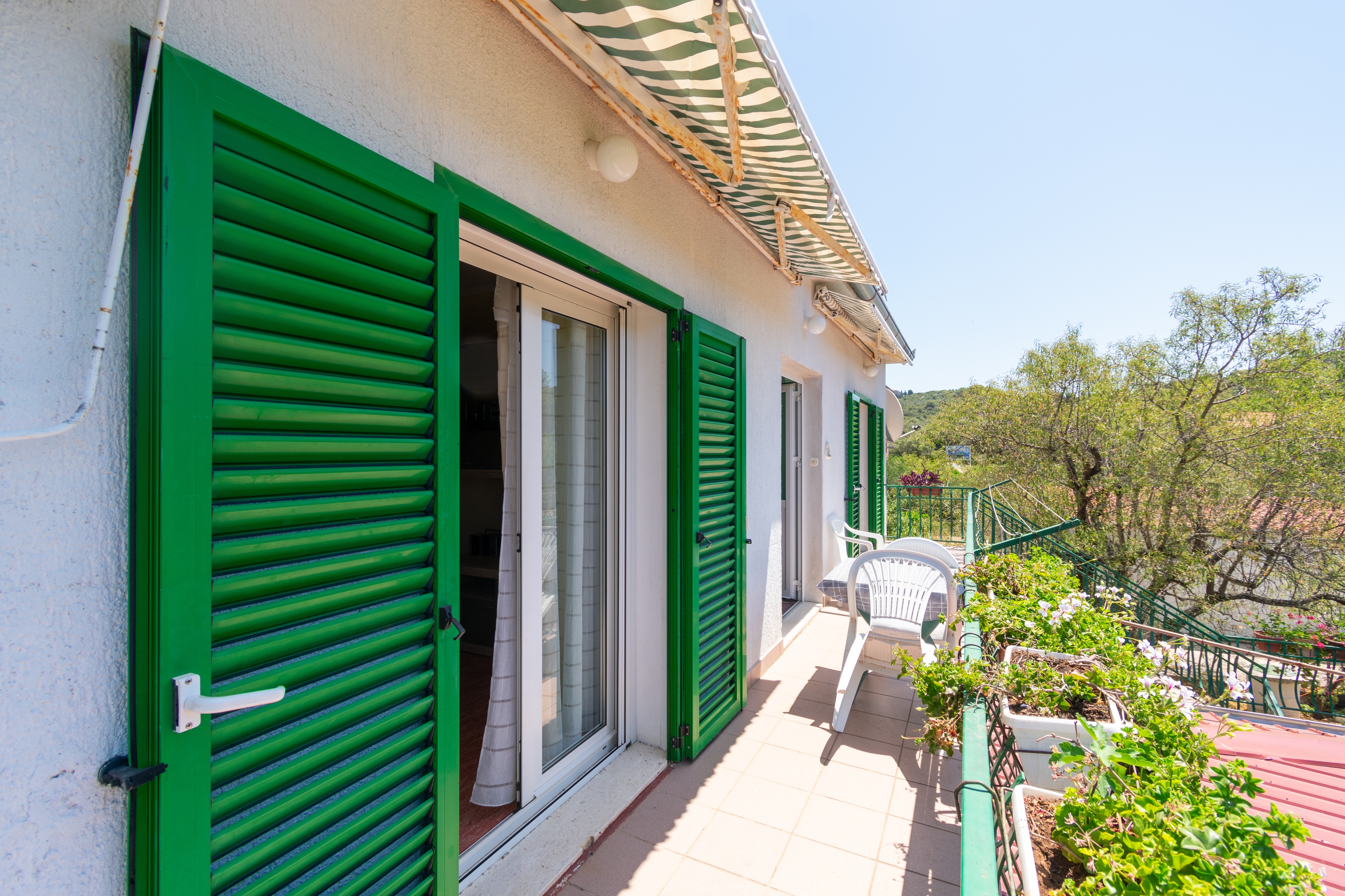 Three bedroom apartment with balcony Kraj, Pašman  A-a