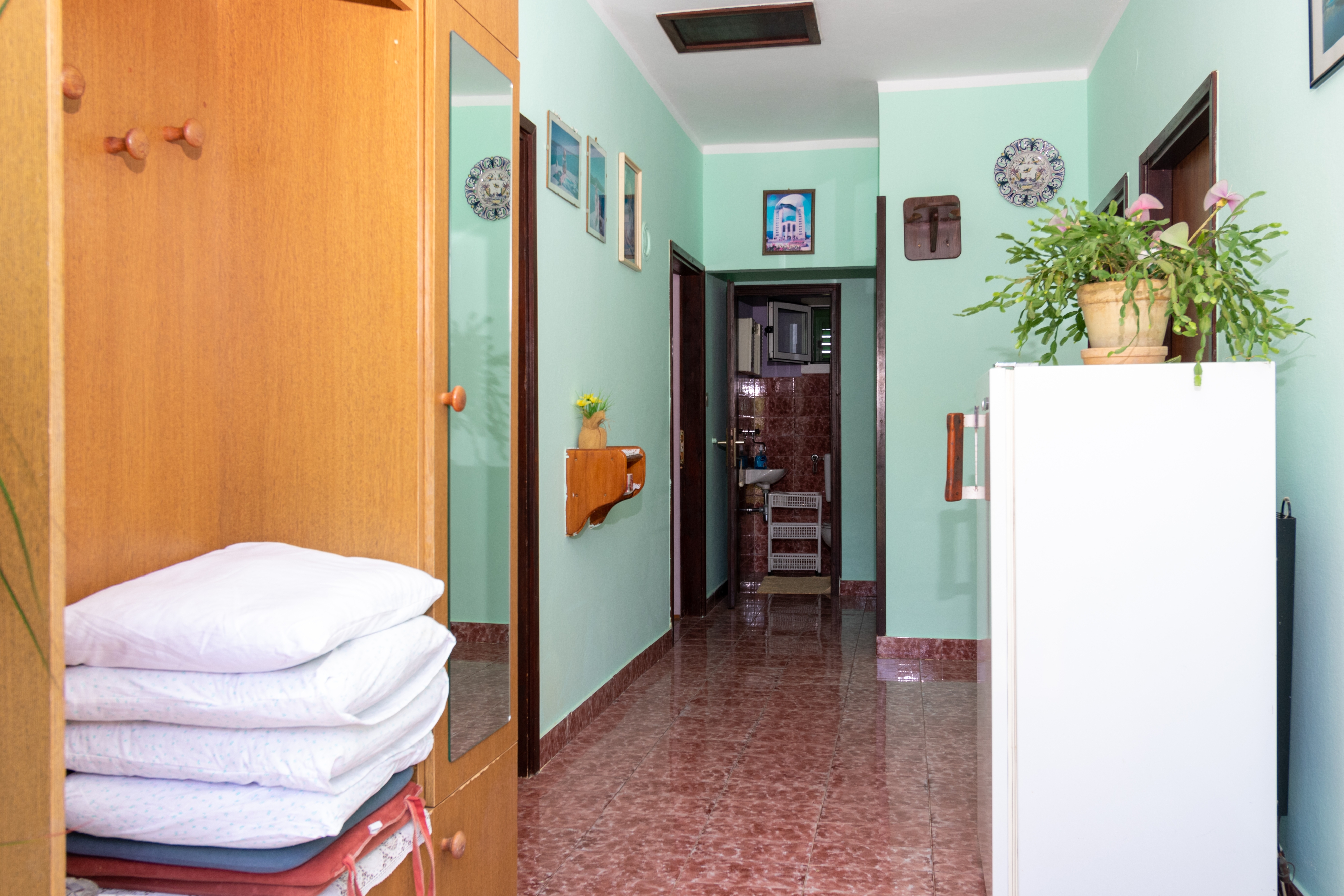 Three bedroom apartment with balcony Kraj, Pašman  A-a