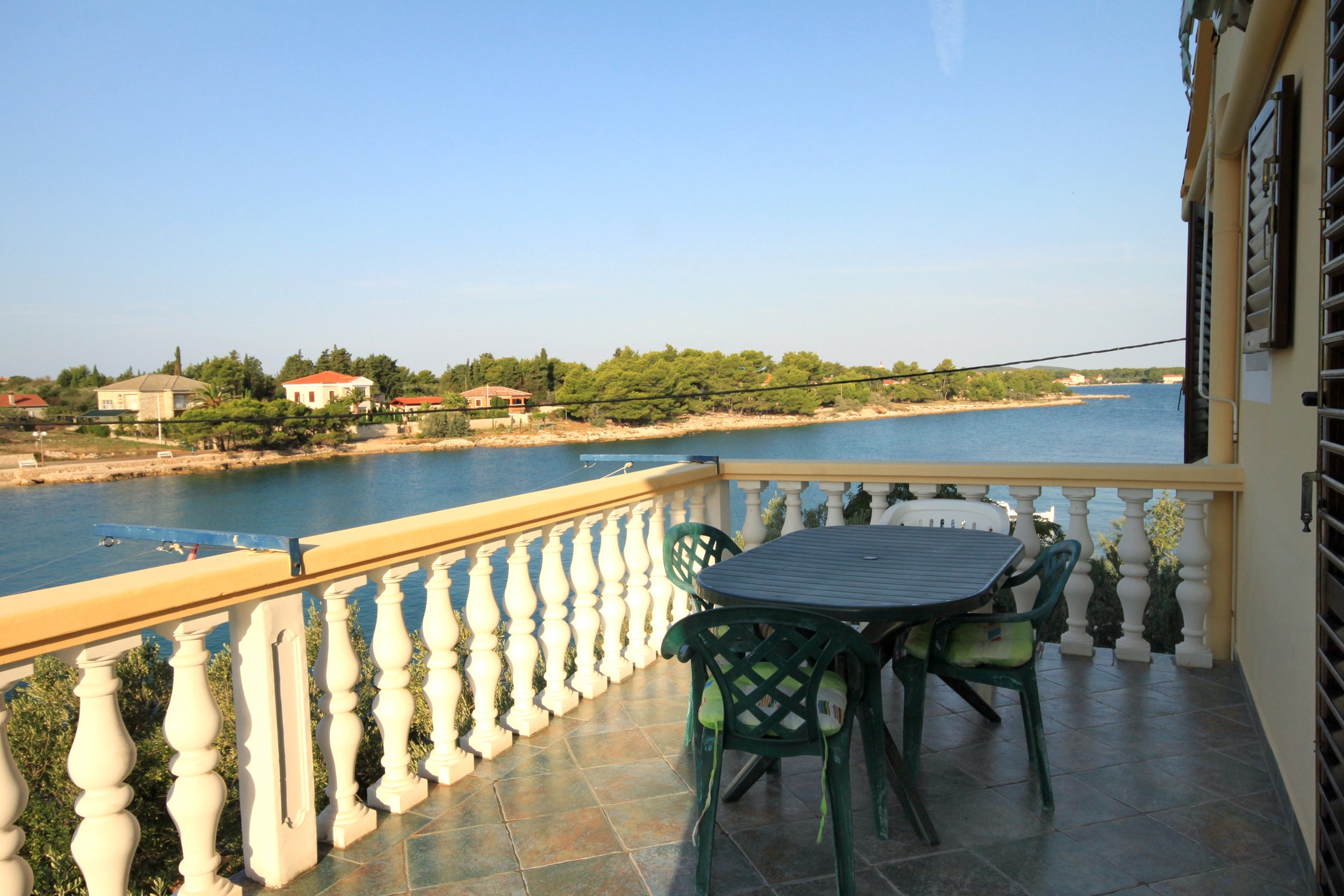 Two bedroom apartment near beach Ugljan (A-846-b) Two bedroom apartment near beach Ugljan (A-846-b)