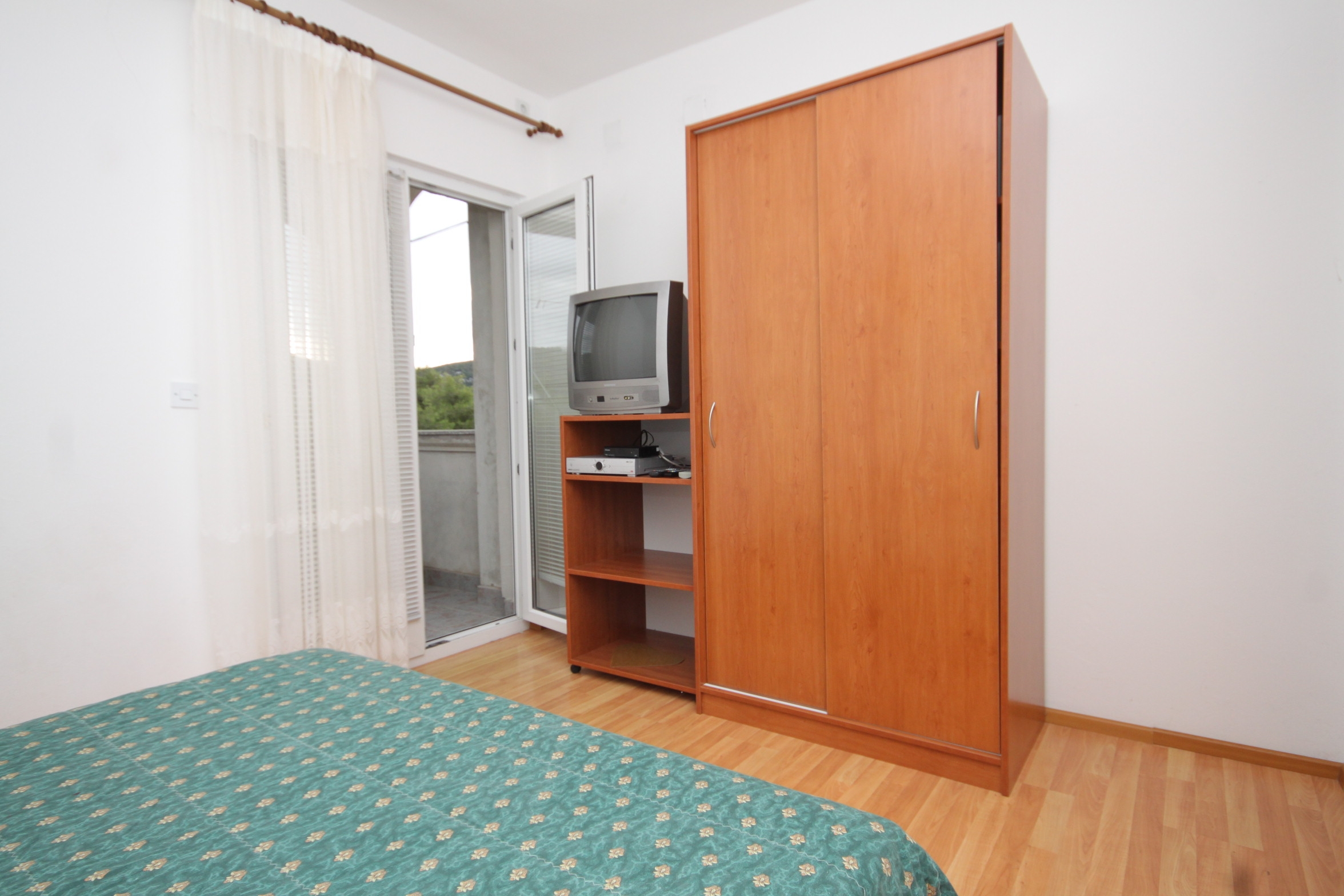 Top Ugljan Mala Lamjana Top Ugljan Mala Lamjana