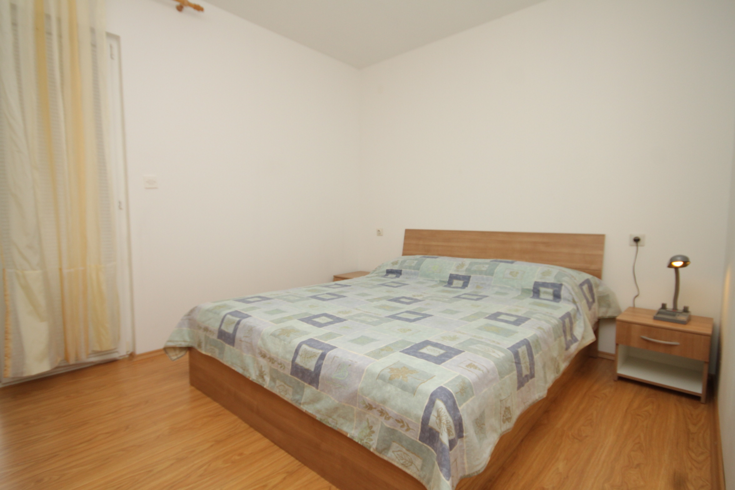 Top Ugljan Mala Lamjana Top Ugljan Mala Lamjana