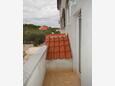 Mala Lamjana, Balcony in the studio-apartment, with a sea view, (pet friendly) and WiFi.