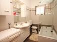 Ванная комната Ugljan, Ванная комната в размещении типа apartment.
