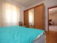 Sutomišćica, Ložnice 2 v ubytování typu apartment, s klimatizací a WiFi.