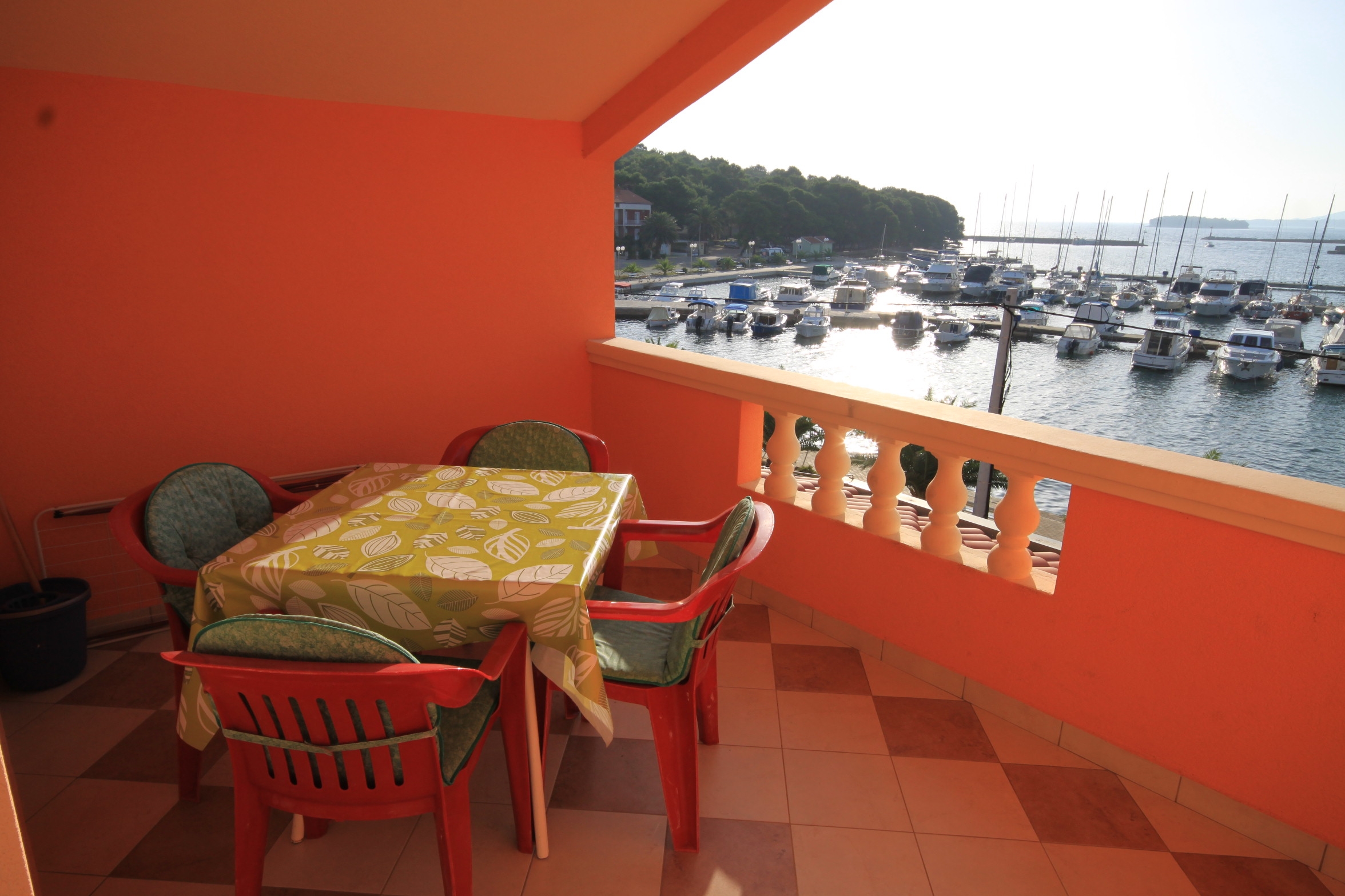 One bedroom apartment with terrace and sea view Kukljica (Ugljan) (A-8478-a) One bedroom apartment with terrace and sea view Kukljica (Ugljan) (A-8478-a)