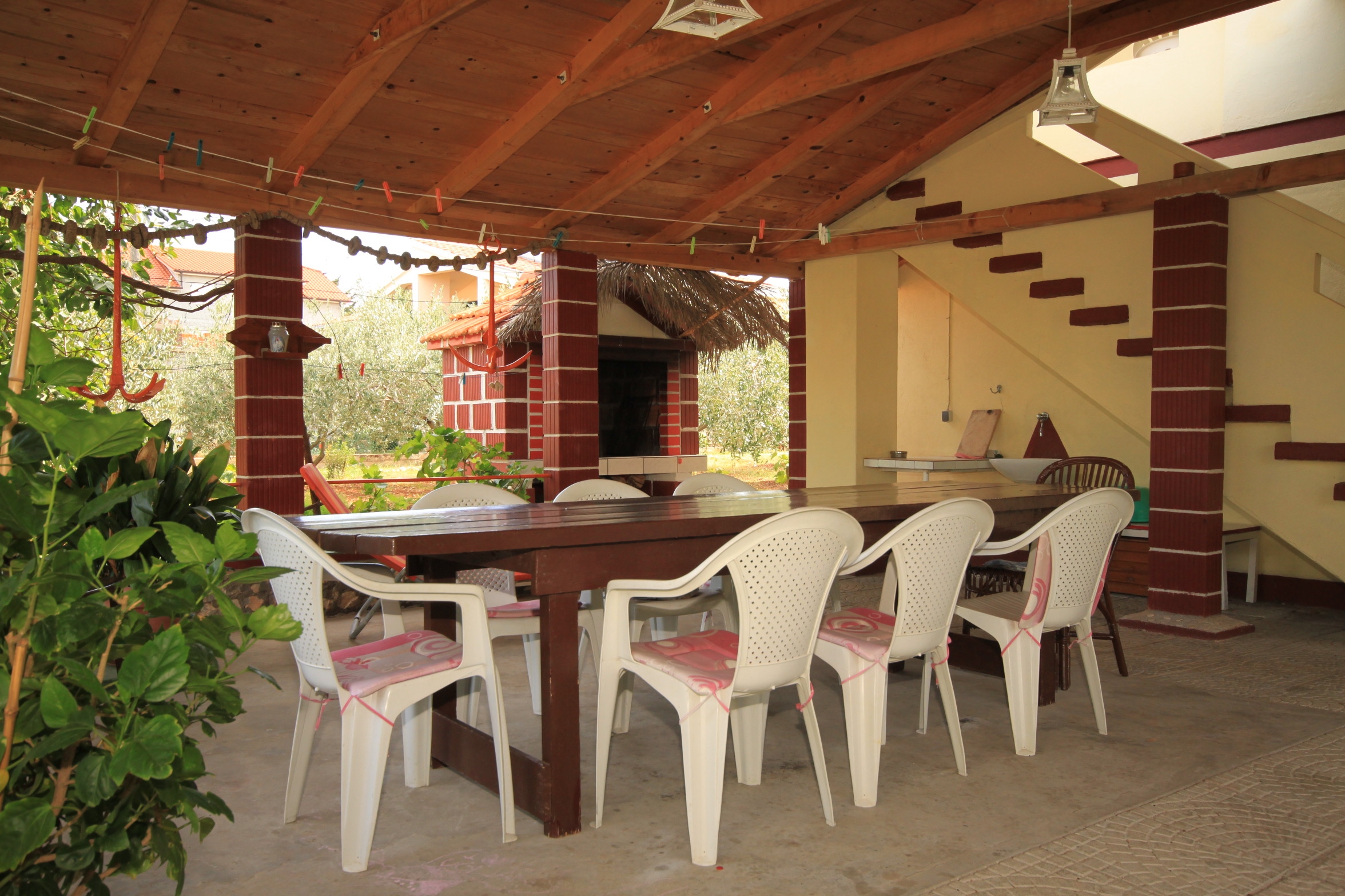 Two bedroom apartment with terrace Ugljan  A-a