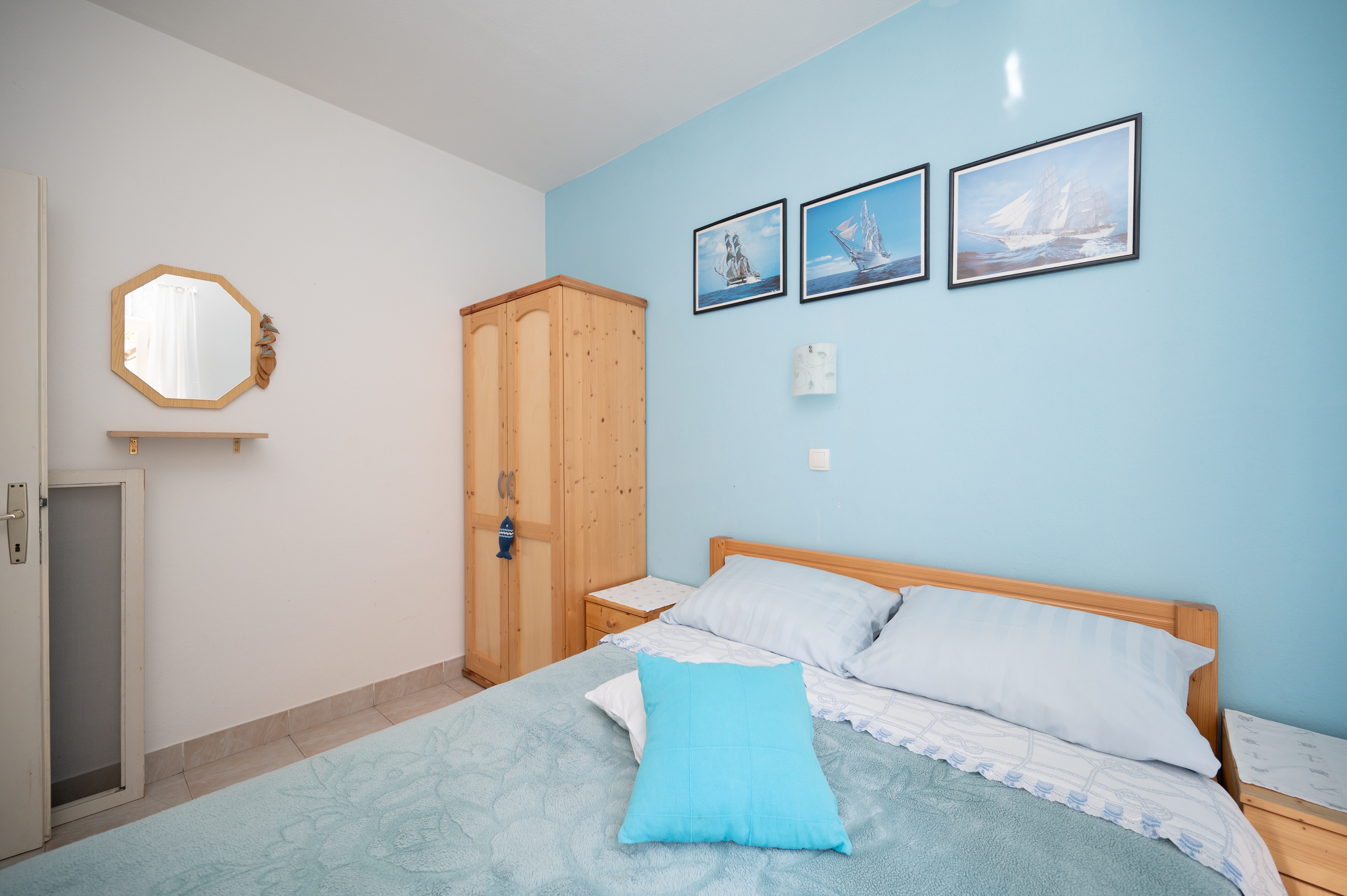 Three bedroom house near beach Cove Vitane, Pašman  K