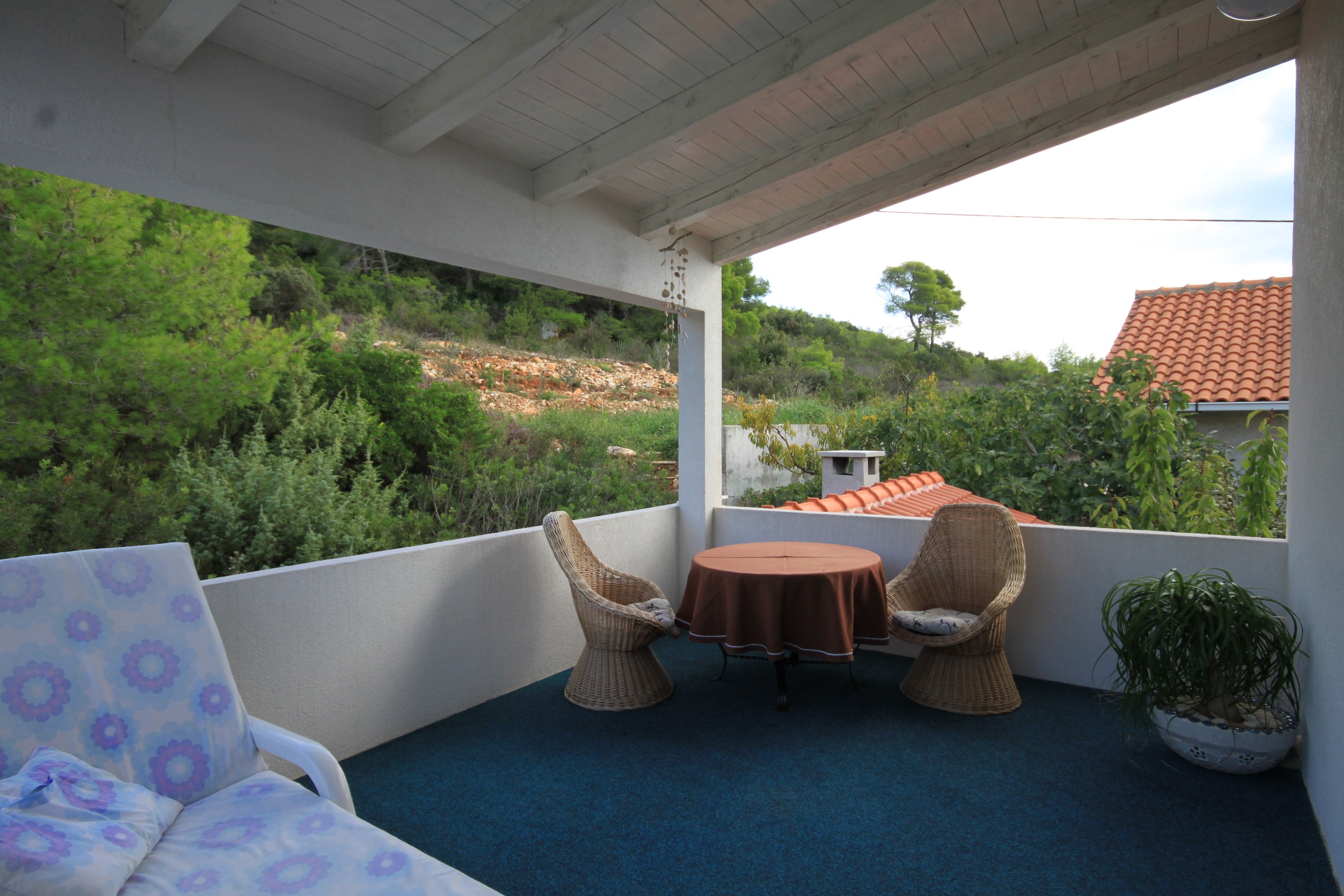 Two bedroom apartment with terrace and sea view Rukavac, Vis  A-a